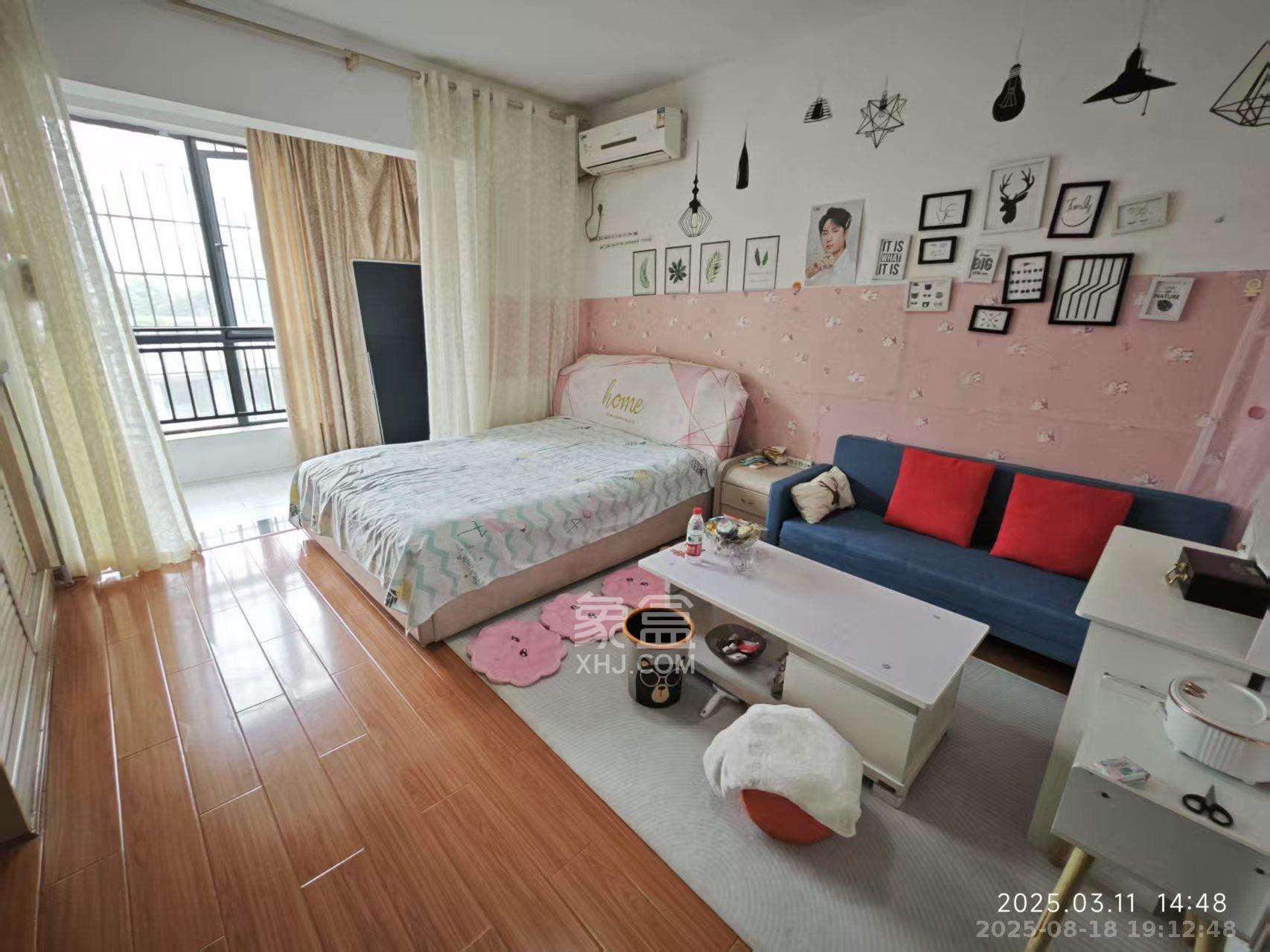 剑桥名门  1室1厅1卫    1300.0元/月 剑桥名门  1室1厅1卫    1300.0元/月室内图