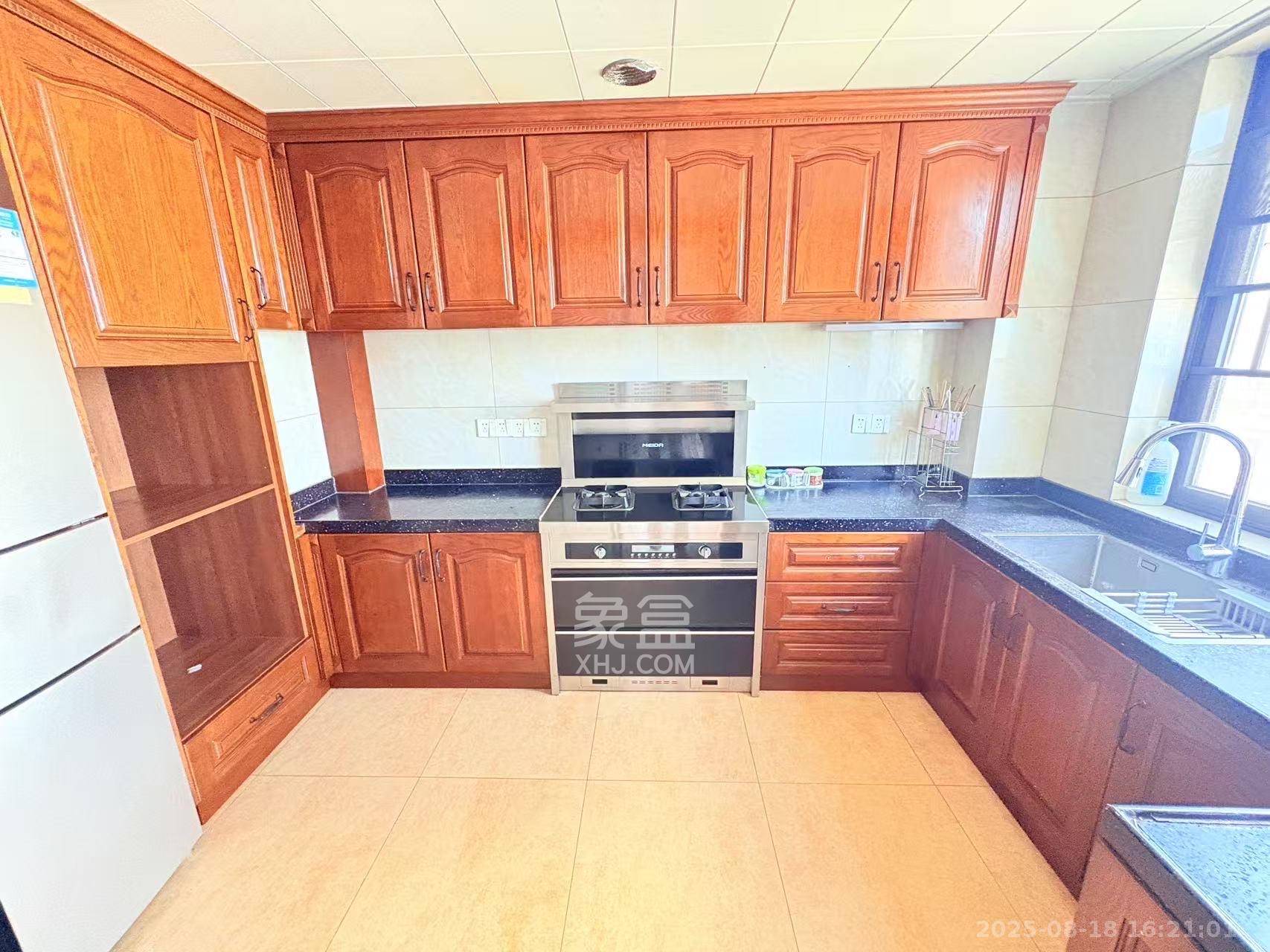 恒基凯旋门三期  4室2厅2卫    4400.0元/月 恒基凯旋门三期  4室2厅2卫    4400.0元/月室内图