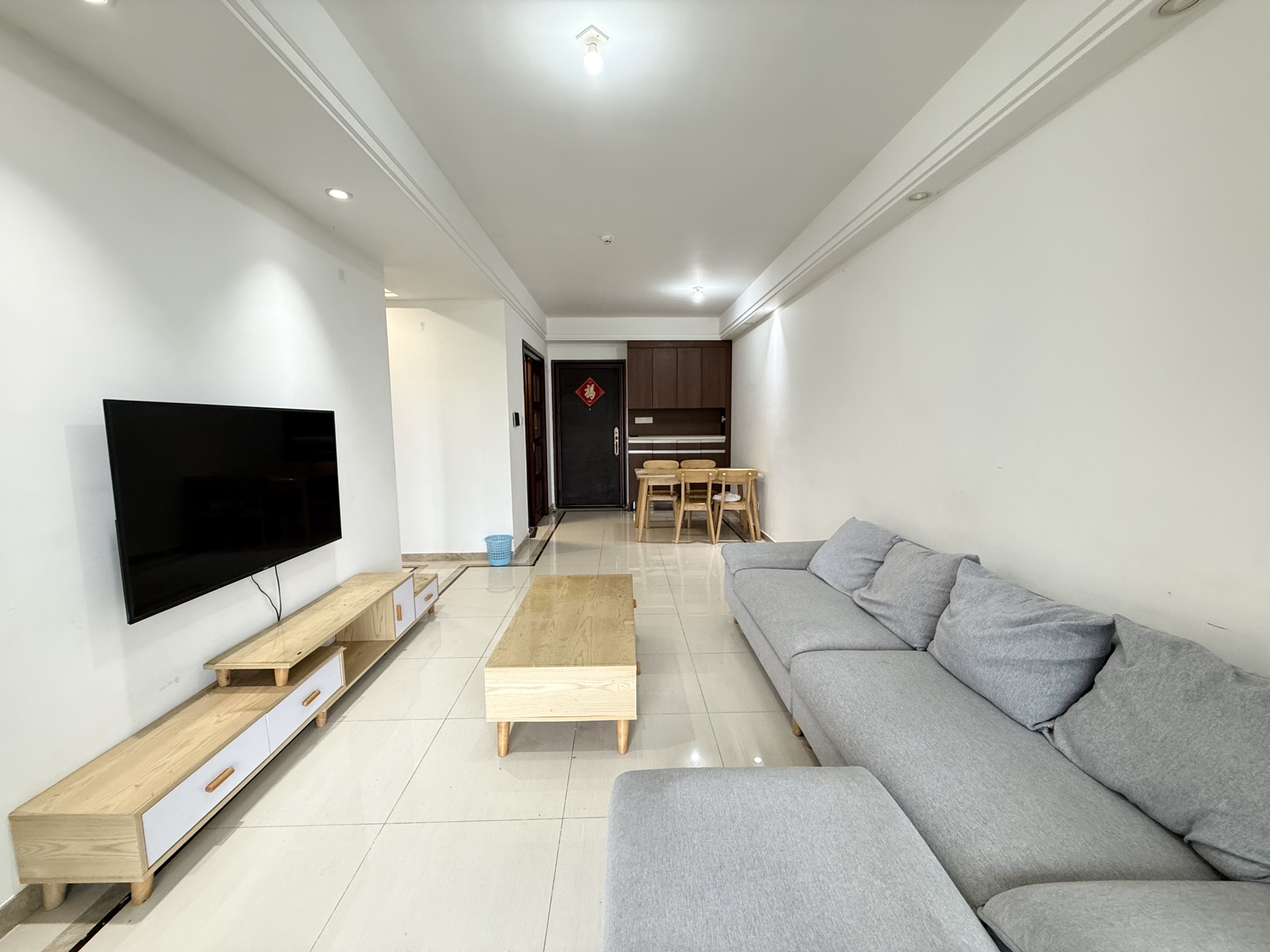 中海锦城  2室2厅1卫   2600.00元/月户型图