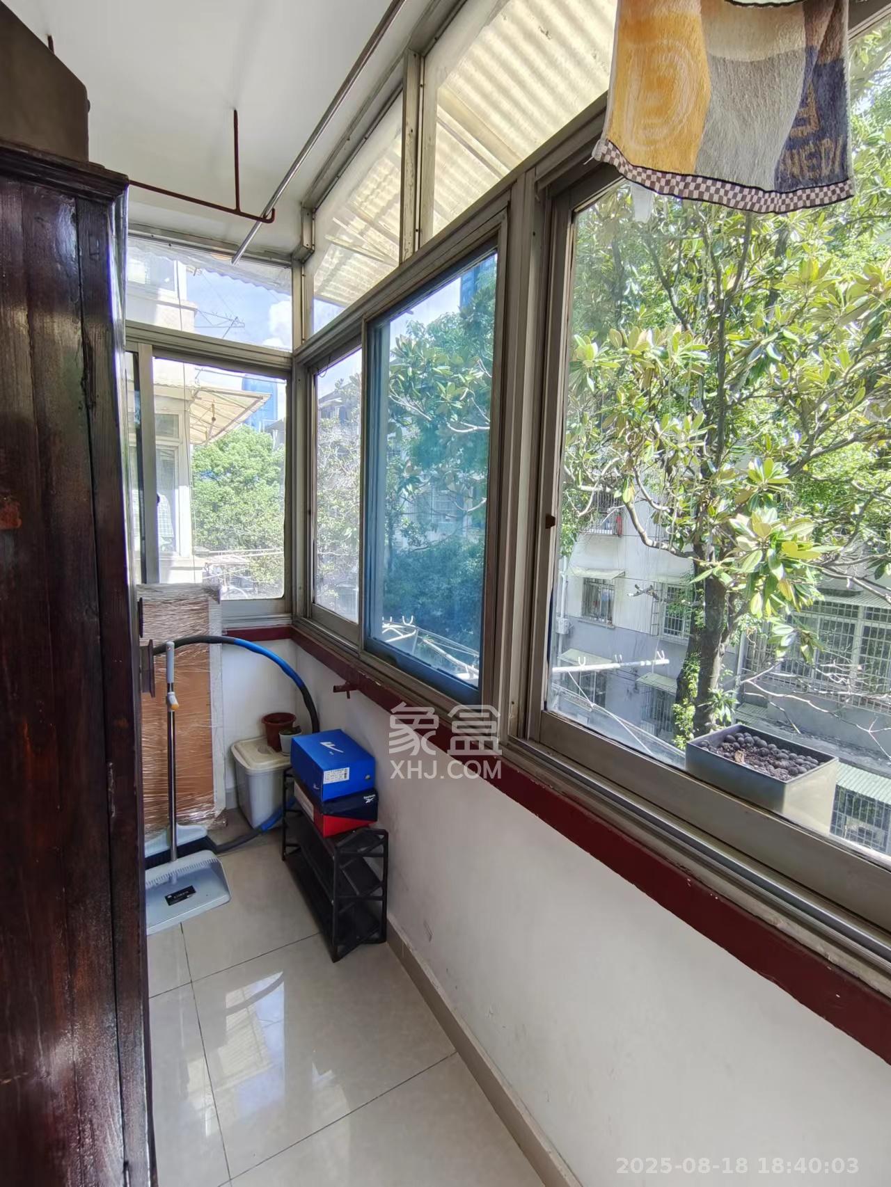 中国水电八局宿舍 3室2厅1卫 2200.0元/月 中国水电八局宿舍 3室2厅1卫 2200.0元/月小区图