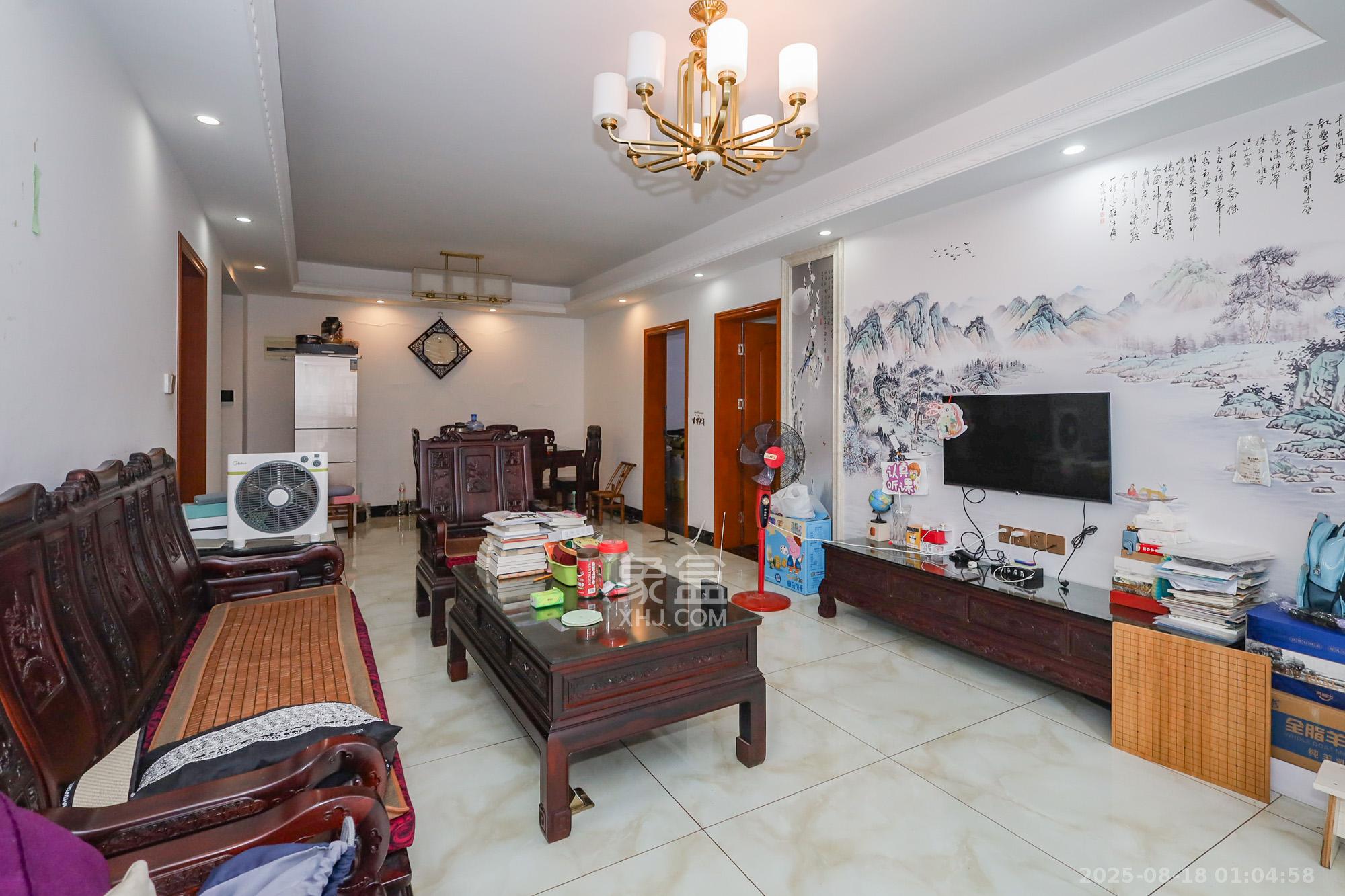 八方小区C区  3室2厅2卫    320.0万 八方小区C区  3室2厅2卫    320.0万