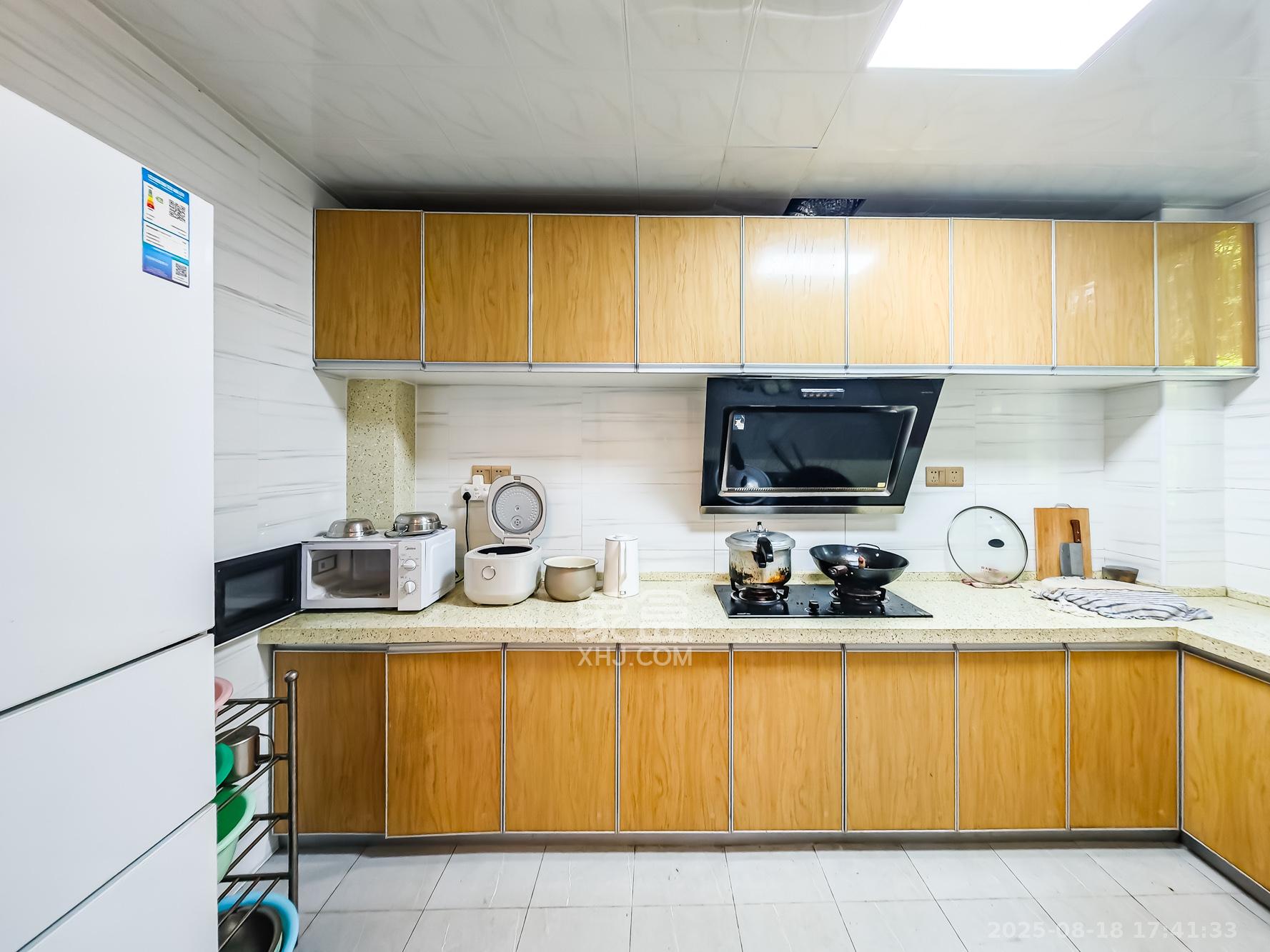 山语城一期 3室2厅2卫 88.0万 山语城一期 3室2厅2卫 88.0万厨房