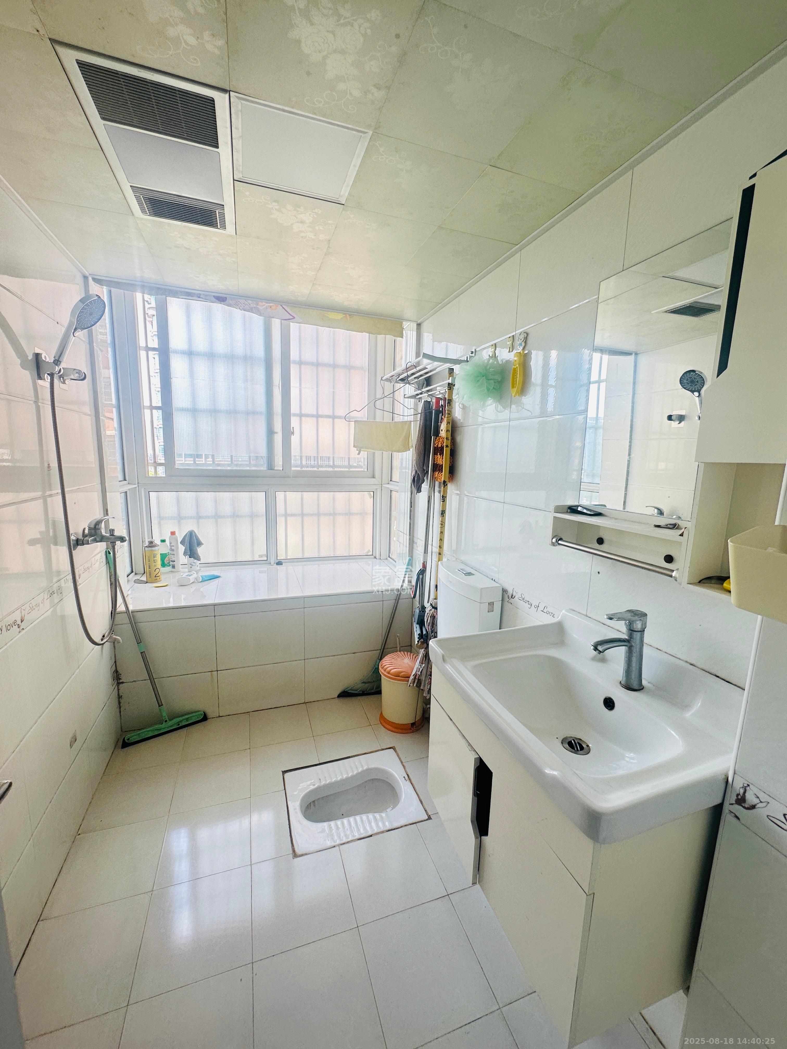 东门尚苑 3室2厅1卫 1500.0元/月 东门尚苑 3室2厅1卫 1500.0元/月室内图