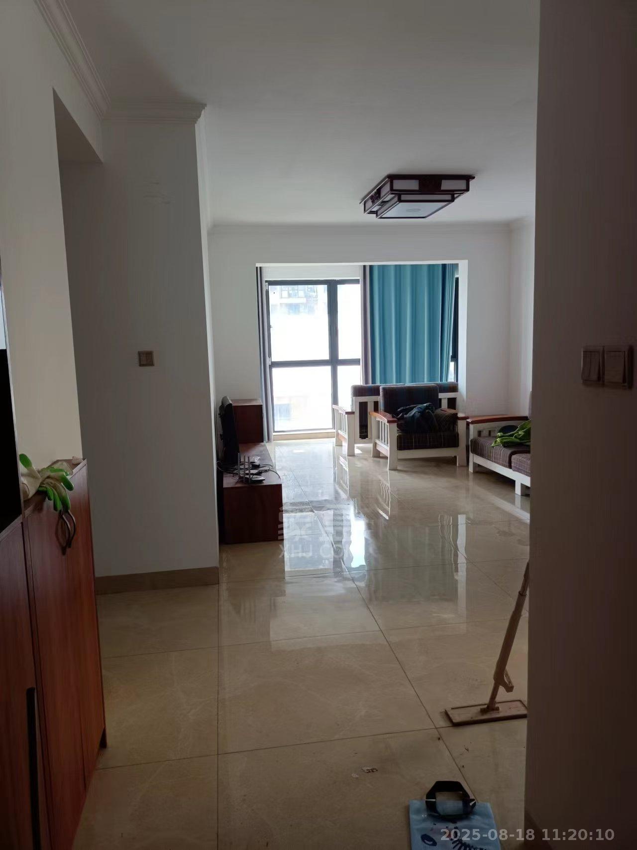 时代新城(翰林府) 3室1厅1卫 1700.0元/月 时代新城(翰林府) 3室1厅1卫 1700.0元/月室内图