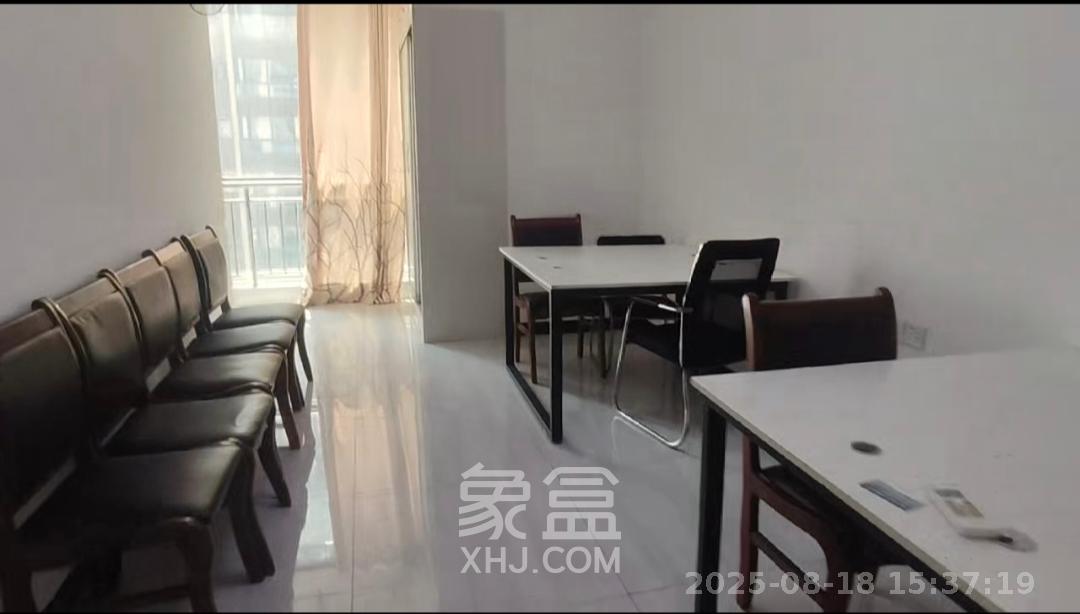 乐尚城 1室1厅1卫 1200.0元/月 乐尚城 1室1厅1卫 1200.0元/月室内图