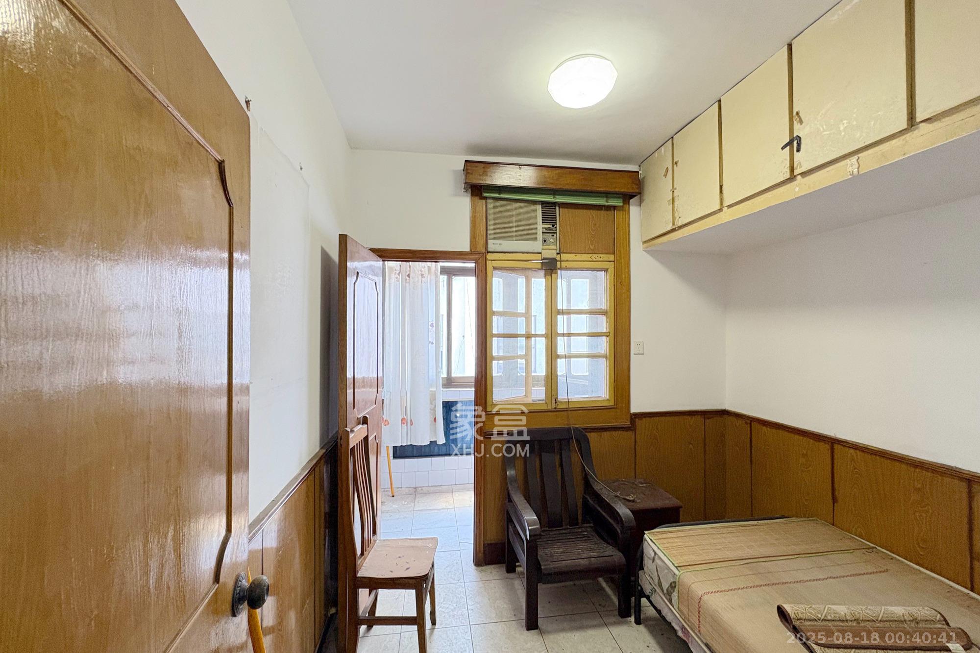 芙蓉区工商局宿舍(五里牌社区物业服务中心)  3室2厅1卫    42.0万 芙蓉区工商局宿舍(五里牌社区物业服务中心)  3室2厅1卫    42.0万其他