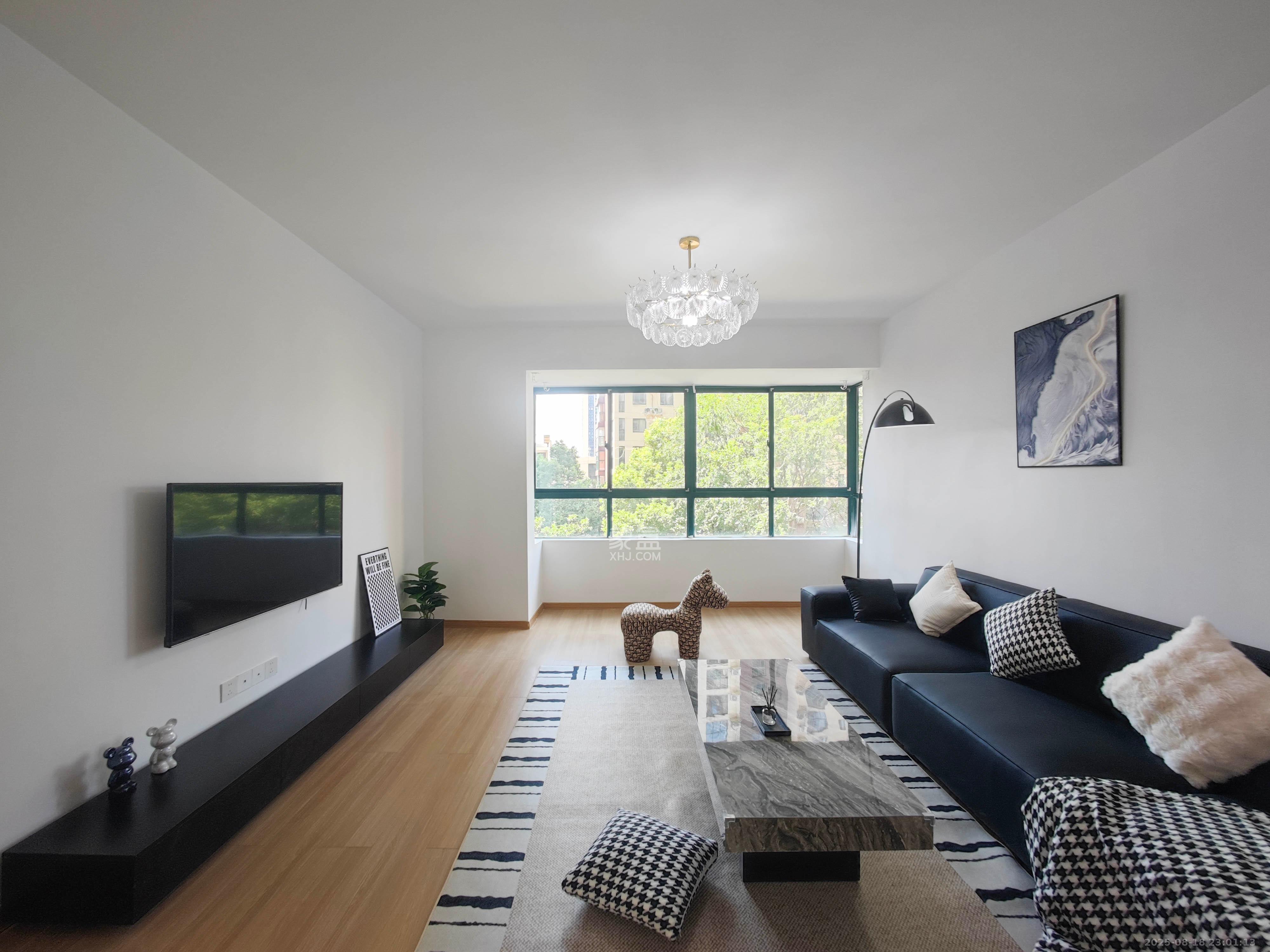 华盛世纪新城  4室1厅2卫    96.0万 华盛世纪新城  4室1厅2卫    96.0万客厅