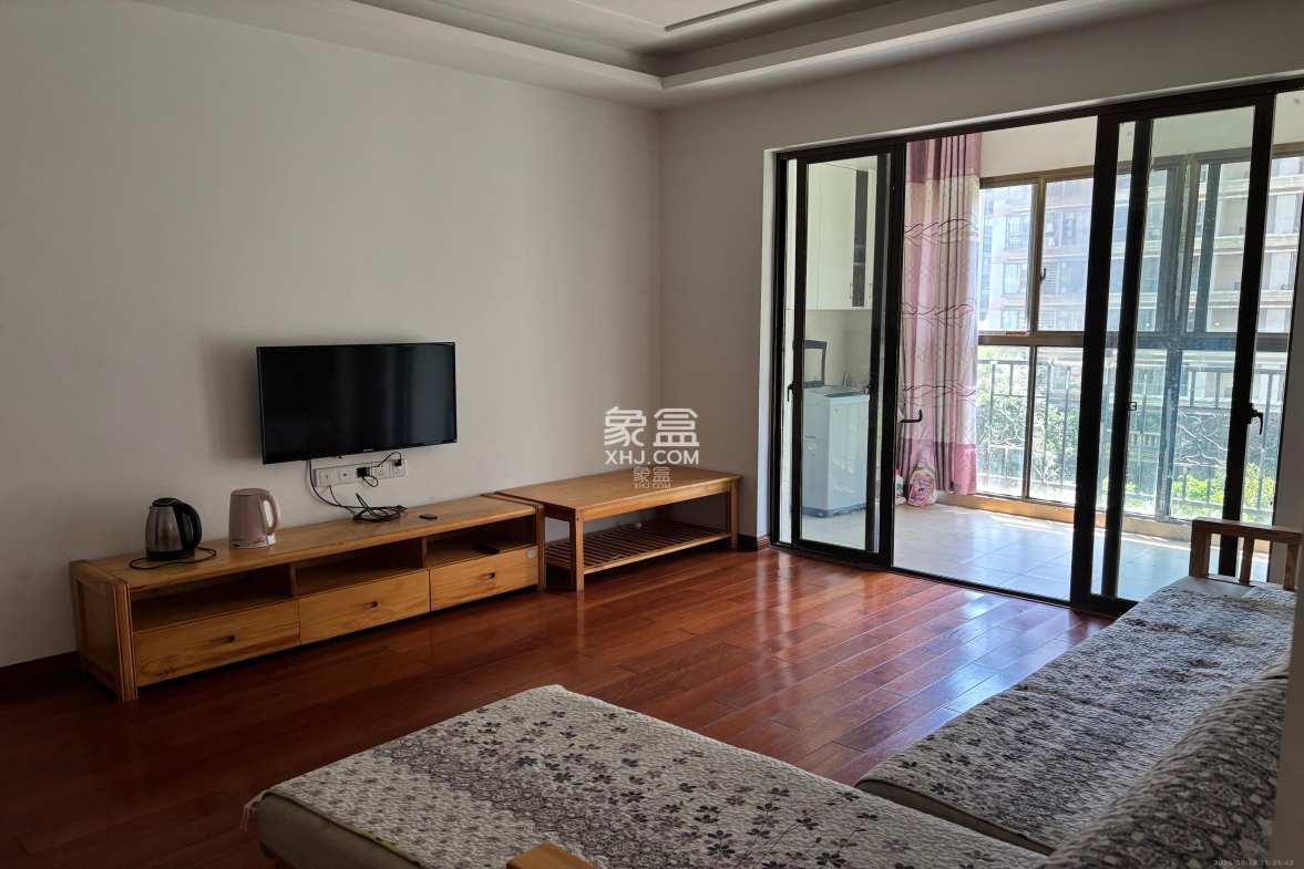 江山帝景雅典  2室2厅1卫    1900.0元/月 江山帝景雅典  2室2厅1卫    1900.0元/月室内图