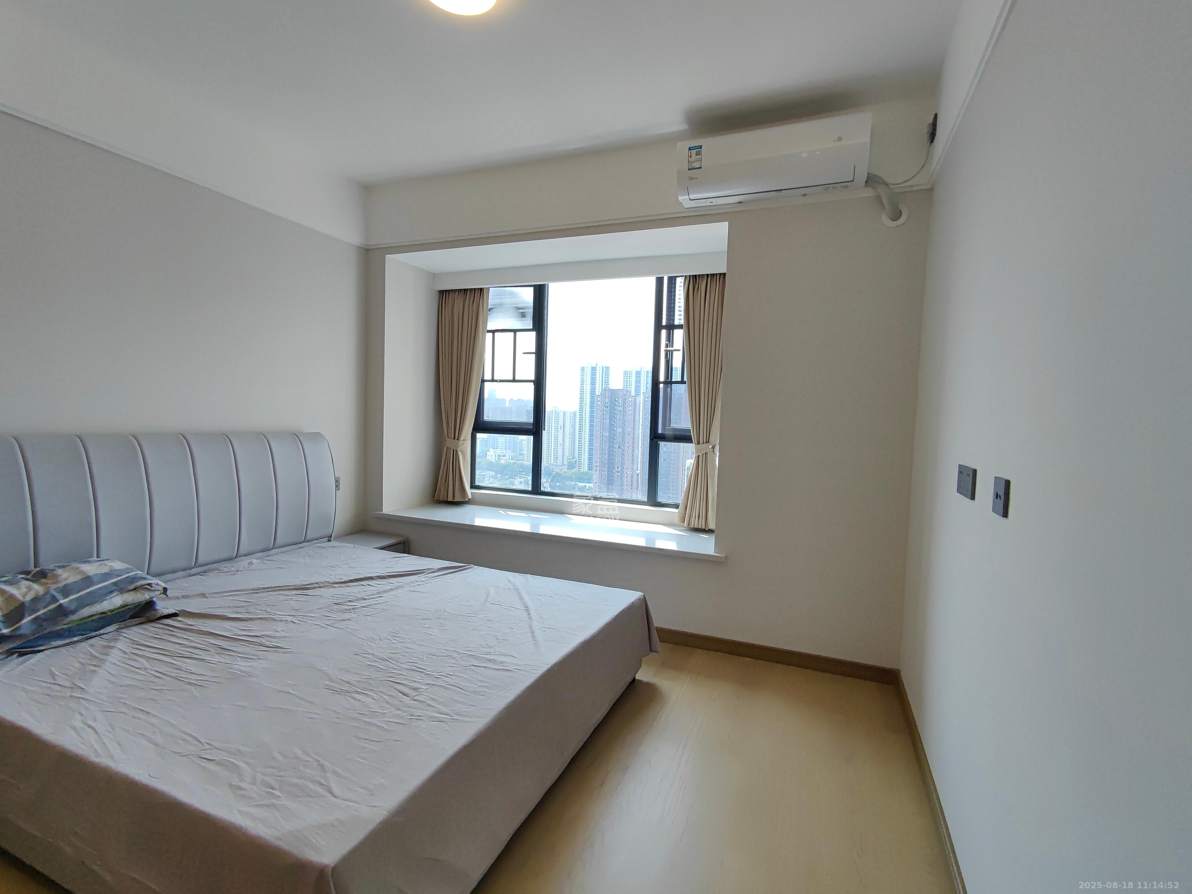 爱家当代境 4室2厅2卫 3500.00元/月 爱家当代境 4室2厅2卫 3500.00元/月室内图