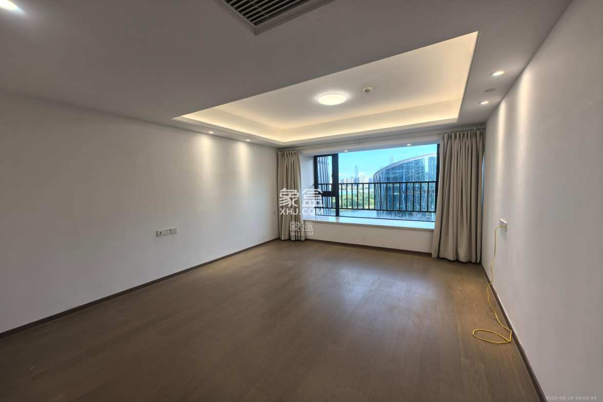 滨江府1913 4室2厅3卫 8500.0元/月 滨江府1913 4室2厅3卫 8500.0元/月室内图