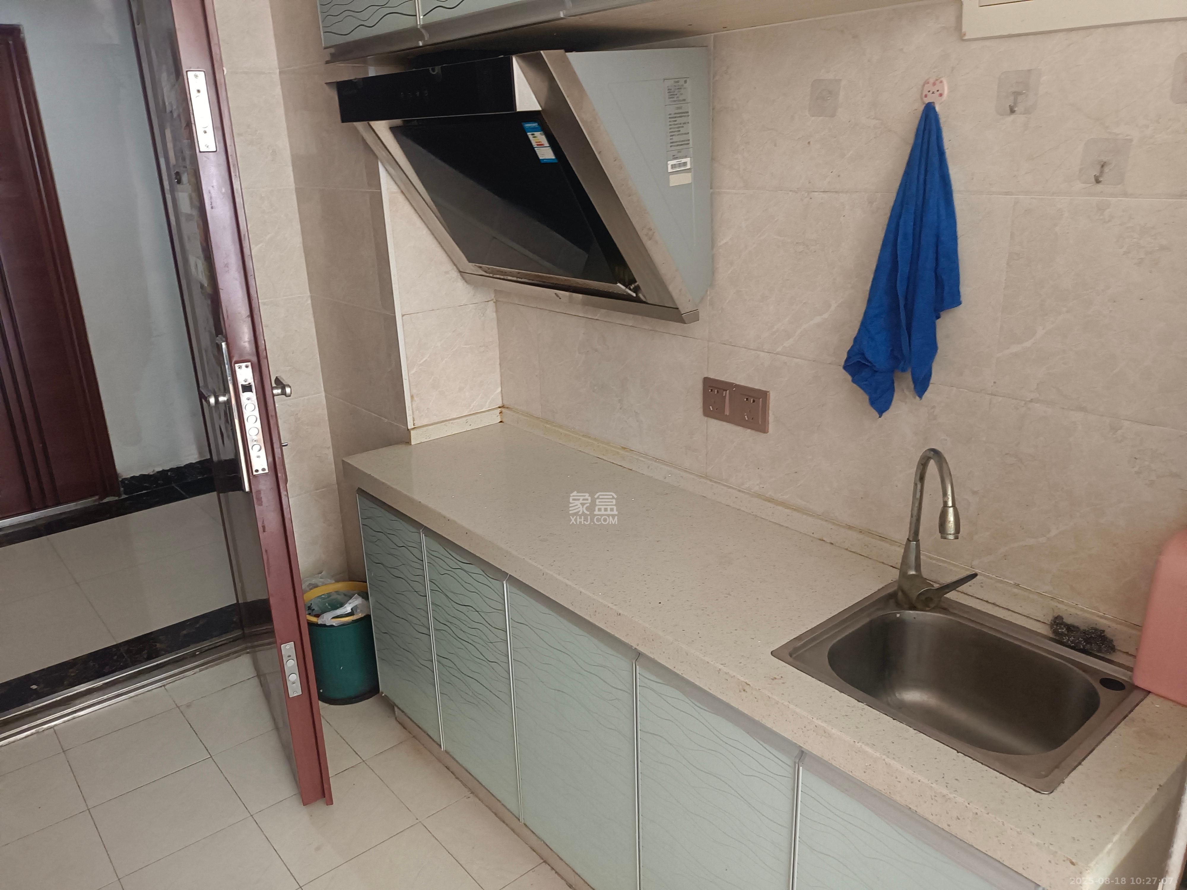 达美D6区 1室1厅1卫 1400.0元/月 达美D6区 1室1厅1卫 1400.0元/月室内图