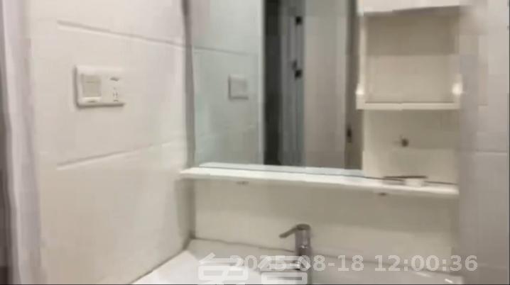 悦湖山 4室2厅2卫 2500.0元/月 悦湖山 4室2厅2卫 2500.0元/月室内图