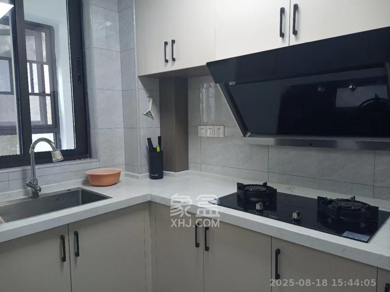 明昇壹城(明昇时代广场)二期  3室2厅2卫    3600.0元/月 明昇壹城(明昇时代广场)二期  3室2厅2卫    3600.0元/月室内图