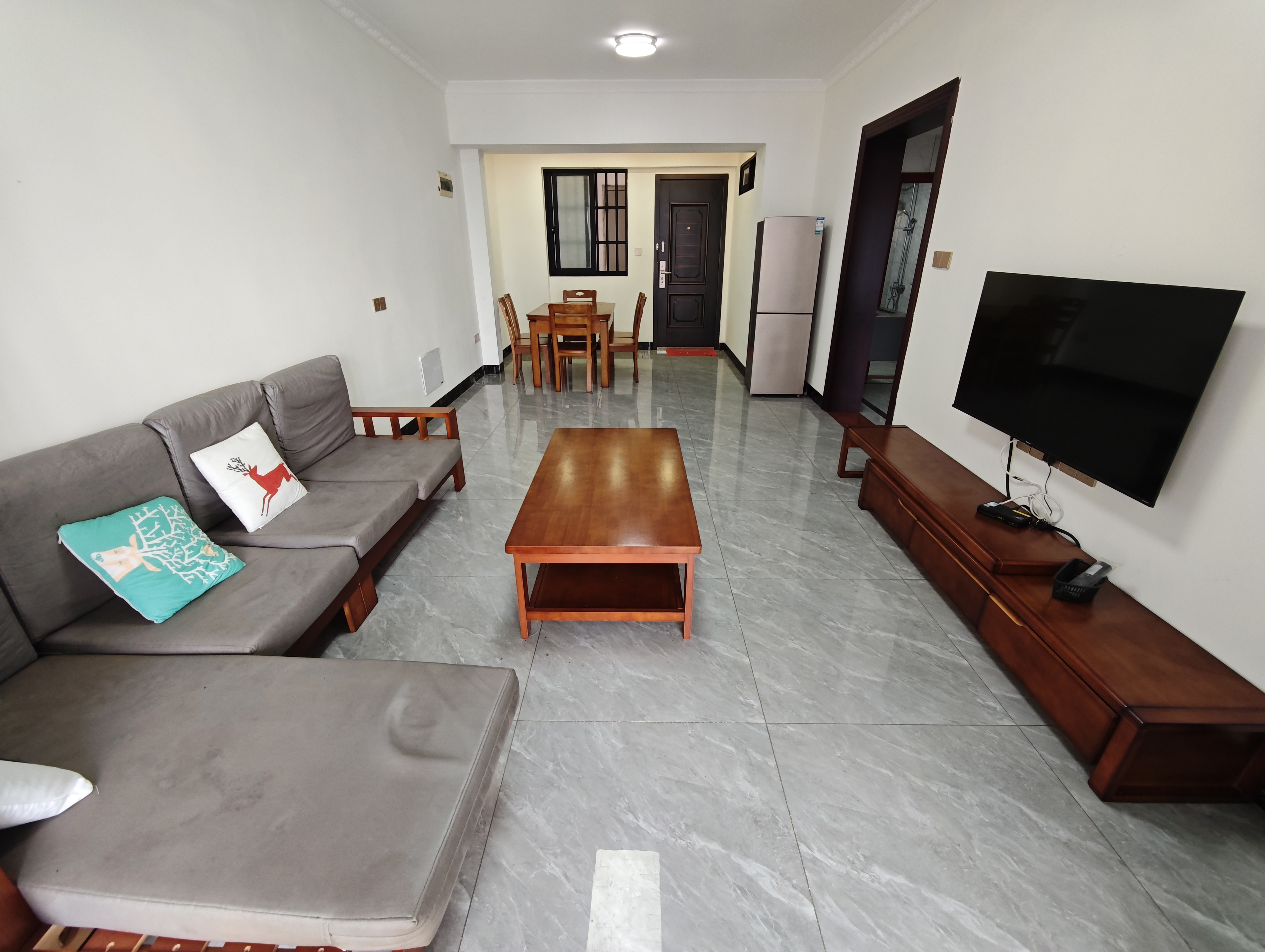 新大洲教师住宅小区 2室1厅1卫 2000.0元/月 新大洲教师住宅小区 2室1厅1卫 2000.0元/月室内图