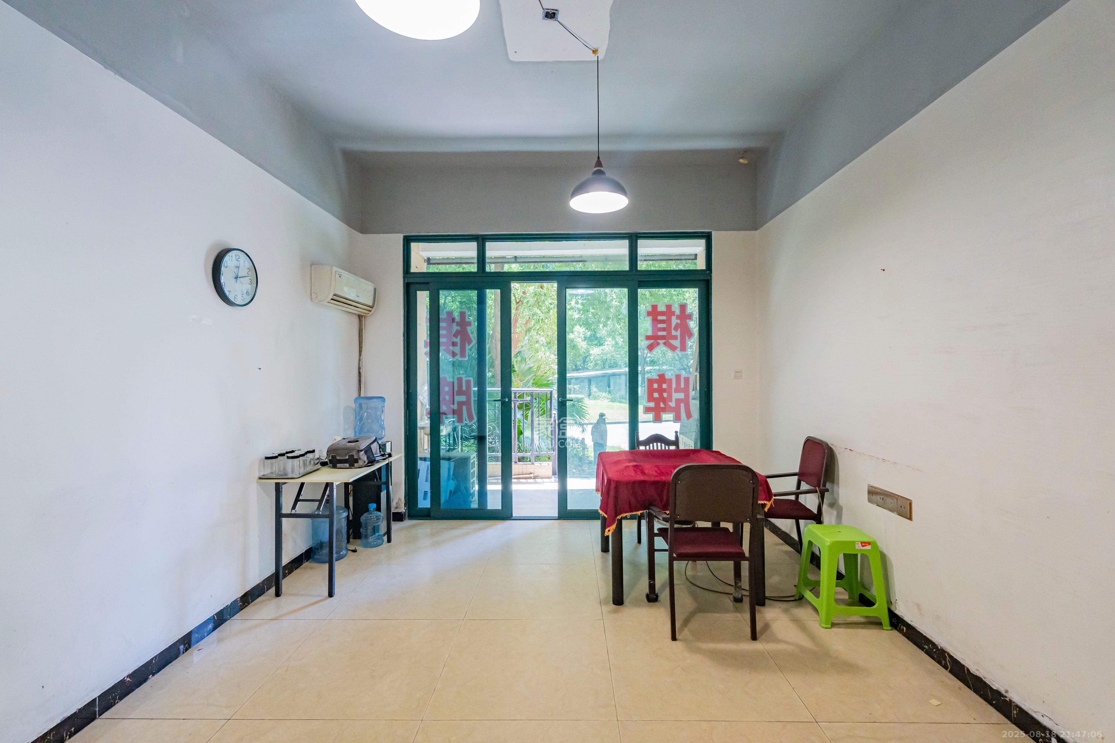 恒大雅苑  4室2厅2卫    108.0万 恒大雅苑  4室2厅2卫    108.0万