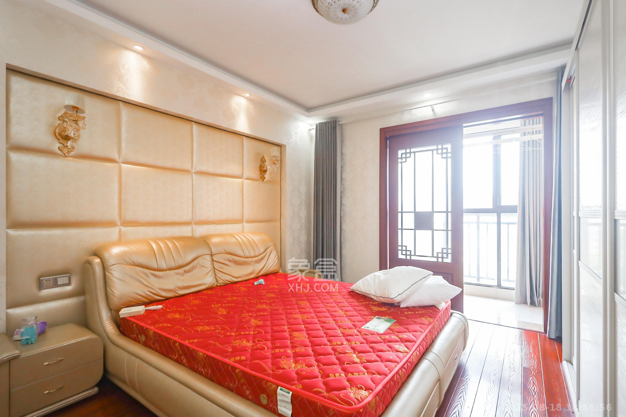 湘腾城市广场  3室2厅2卫    120.0万卧室