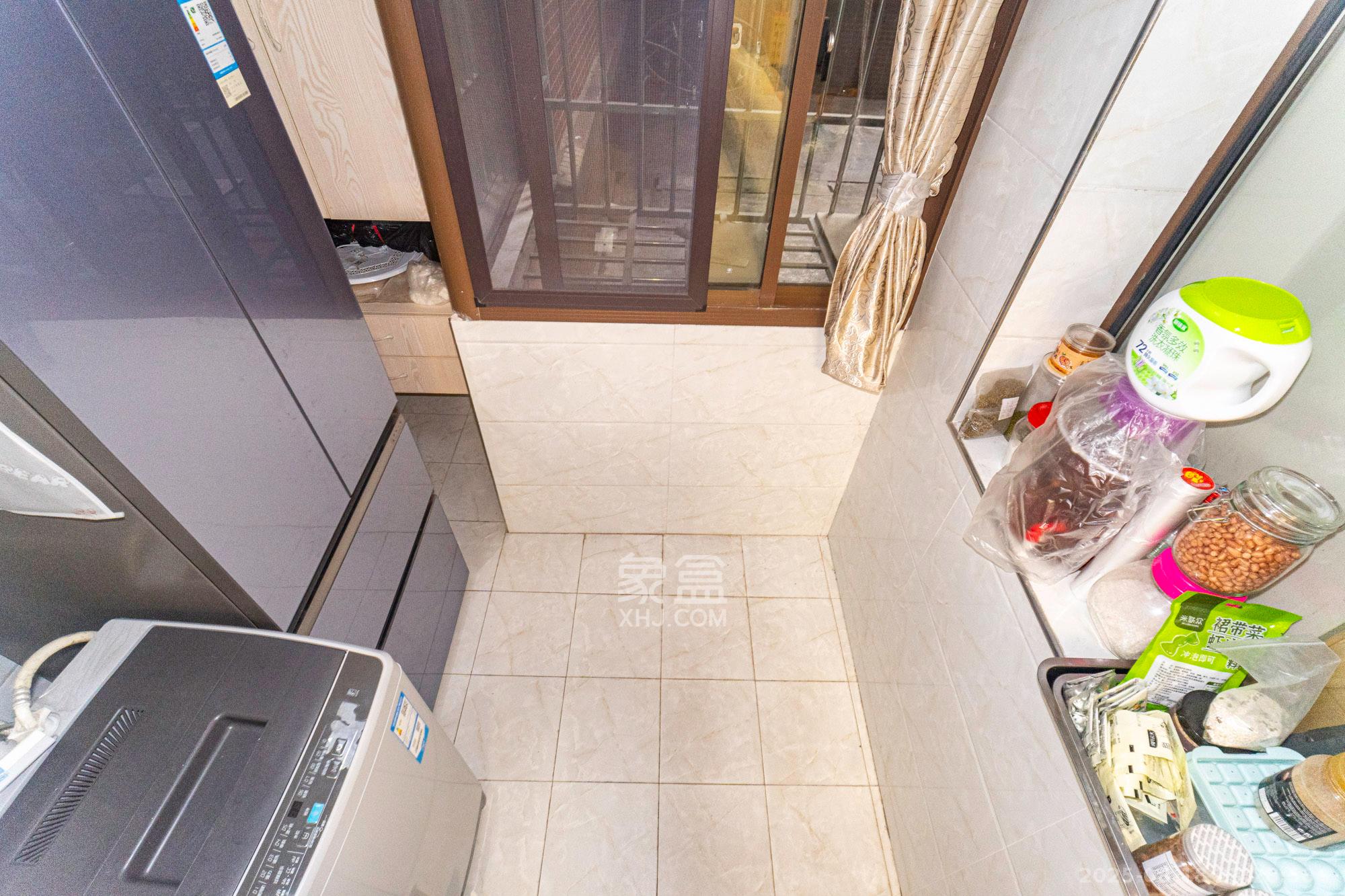 盛地春天里  3室2厅1卫    49.8万 盛地春天里  3室2厅1卫    49.8万其他