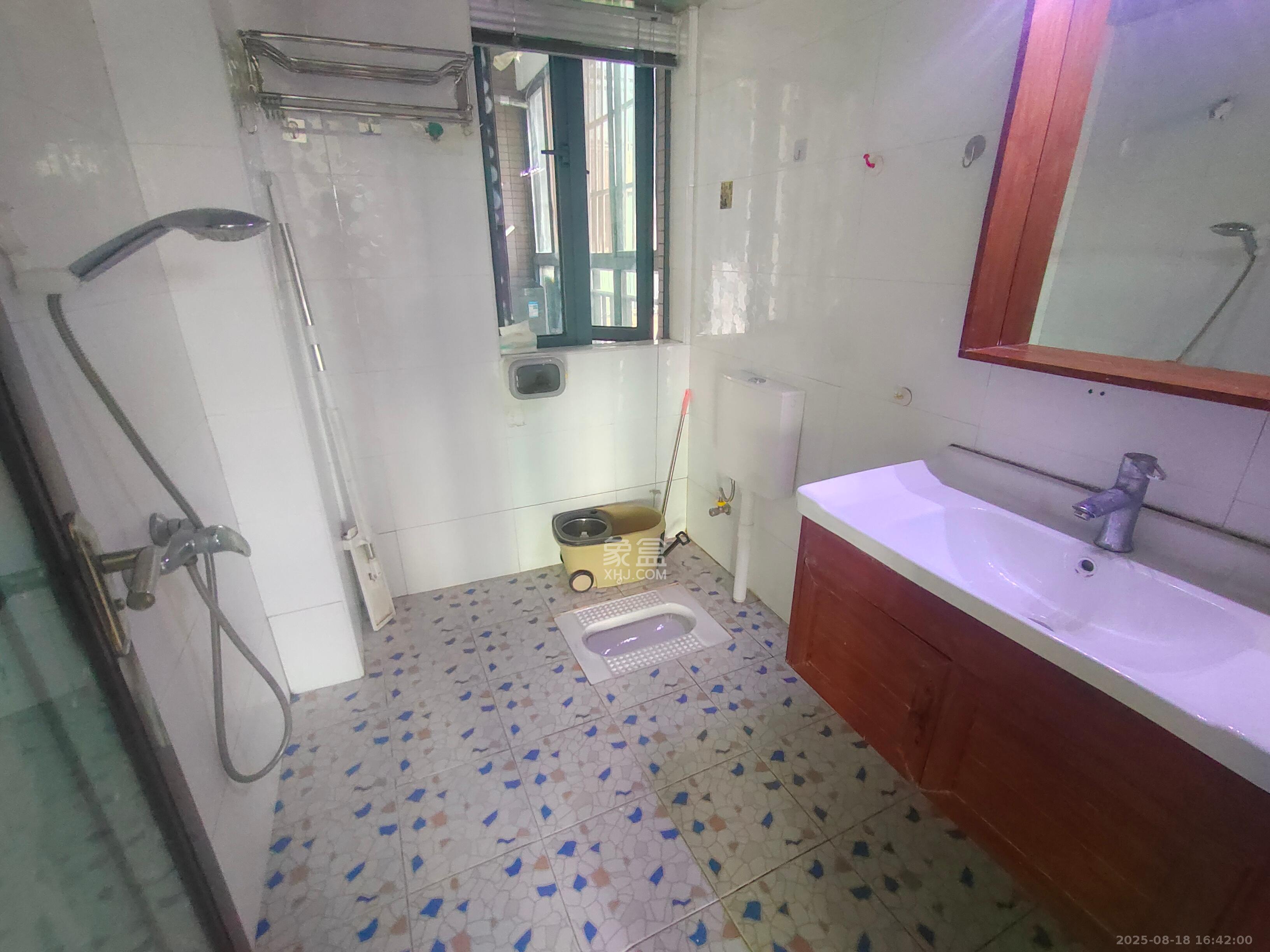 君庭金福苑  2室2厅1卫    2300.0元/月室内图