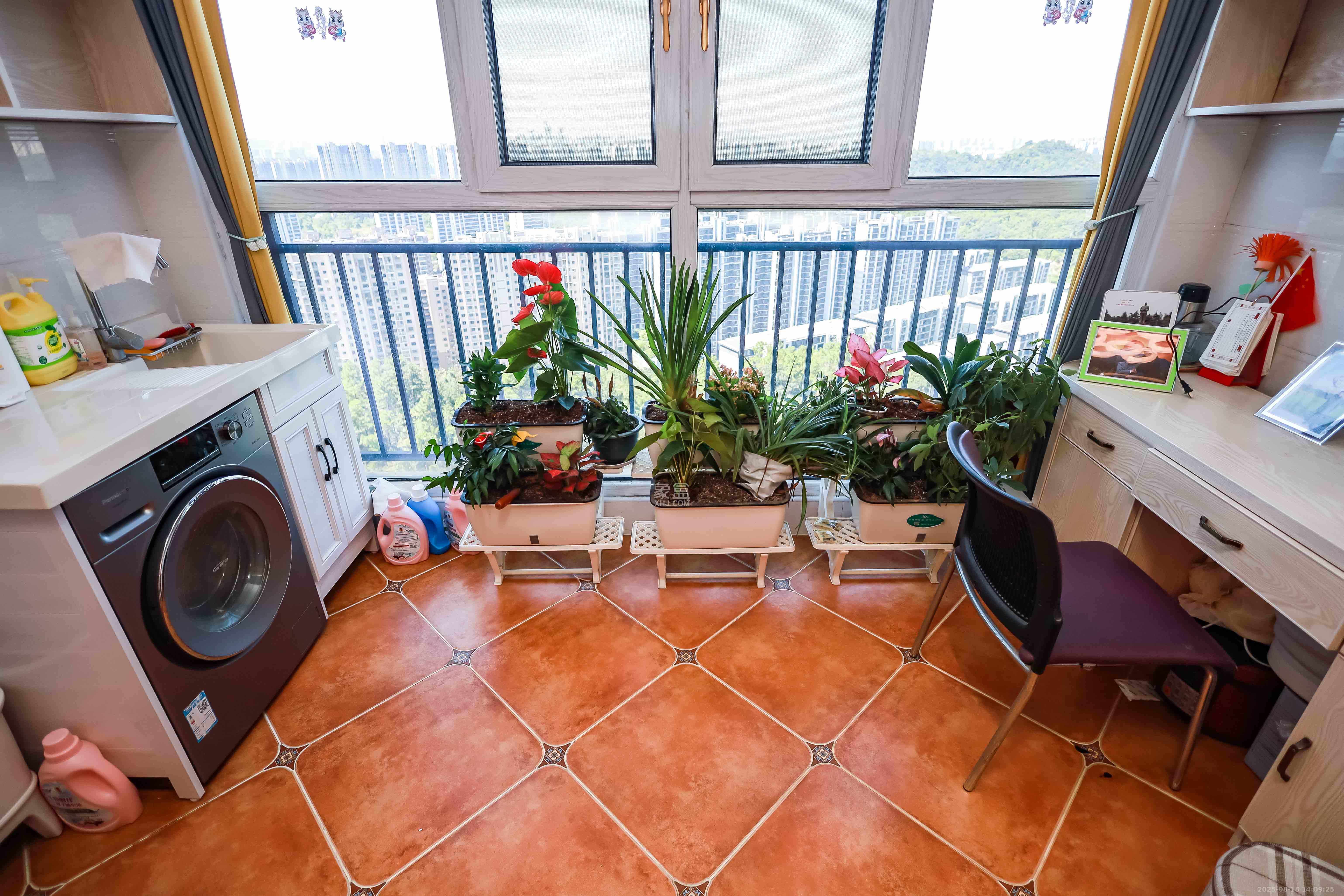 盛景谷山里  2室1厅1卫    85.0万 盛景谷山里  2室1厅1卫    85.0万阳台