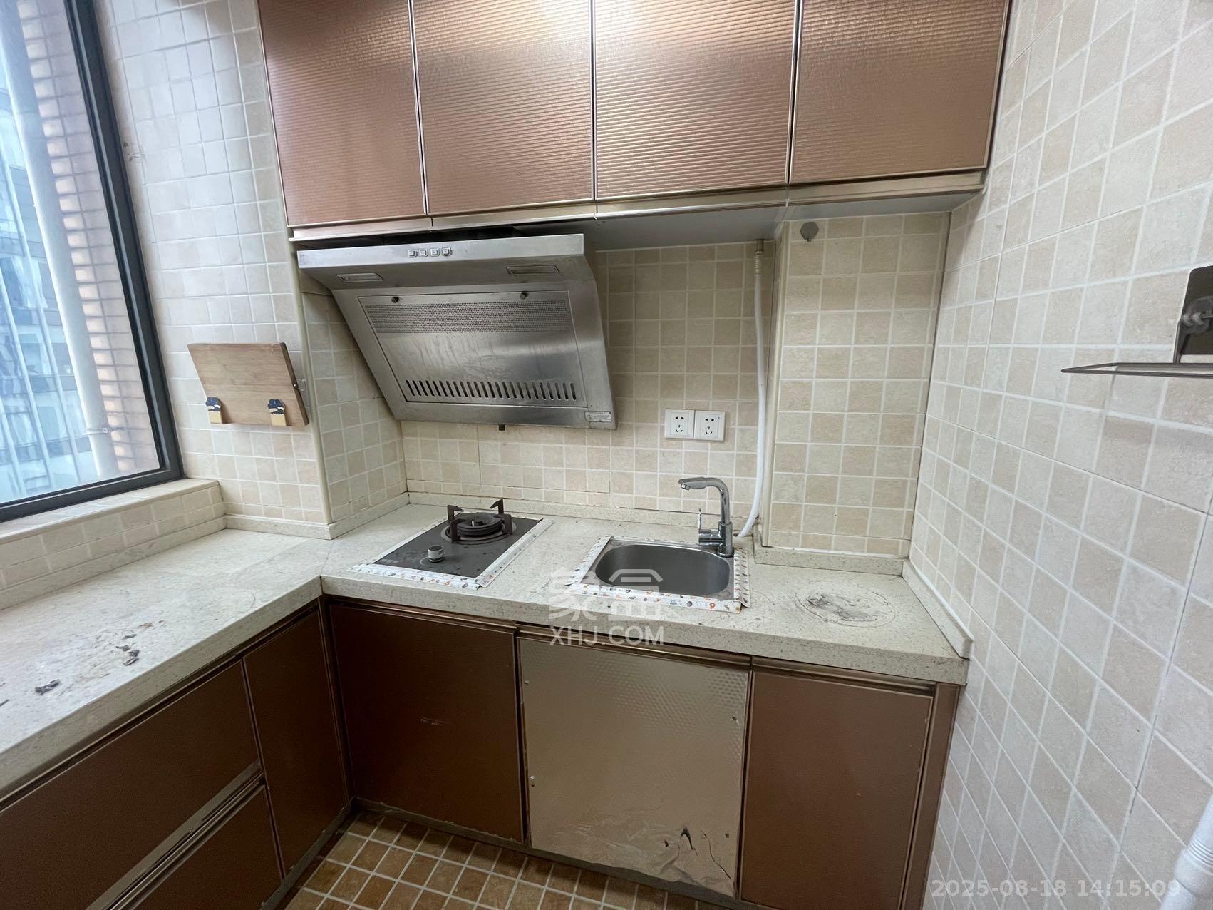 中城丽景香山园  1室1厅1卫    1750.0元/月室内图