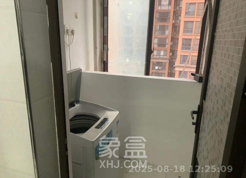 鑫远和城(一、二期) 1室1厅1卫 1100.0元/月 鑫远和城(一、二期) 1室1厅1卫 1100.0元/月室内图