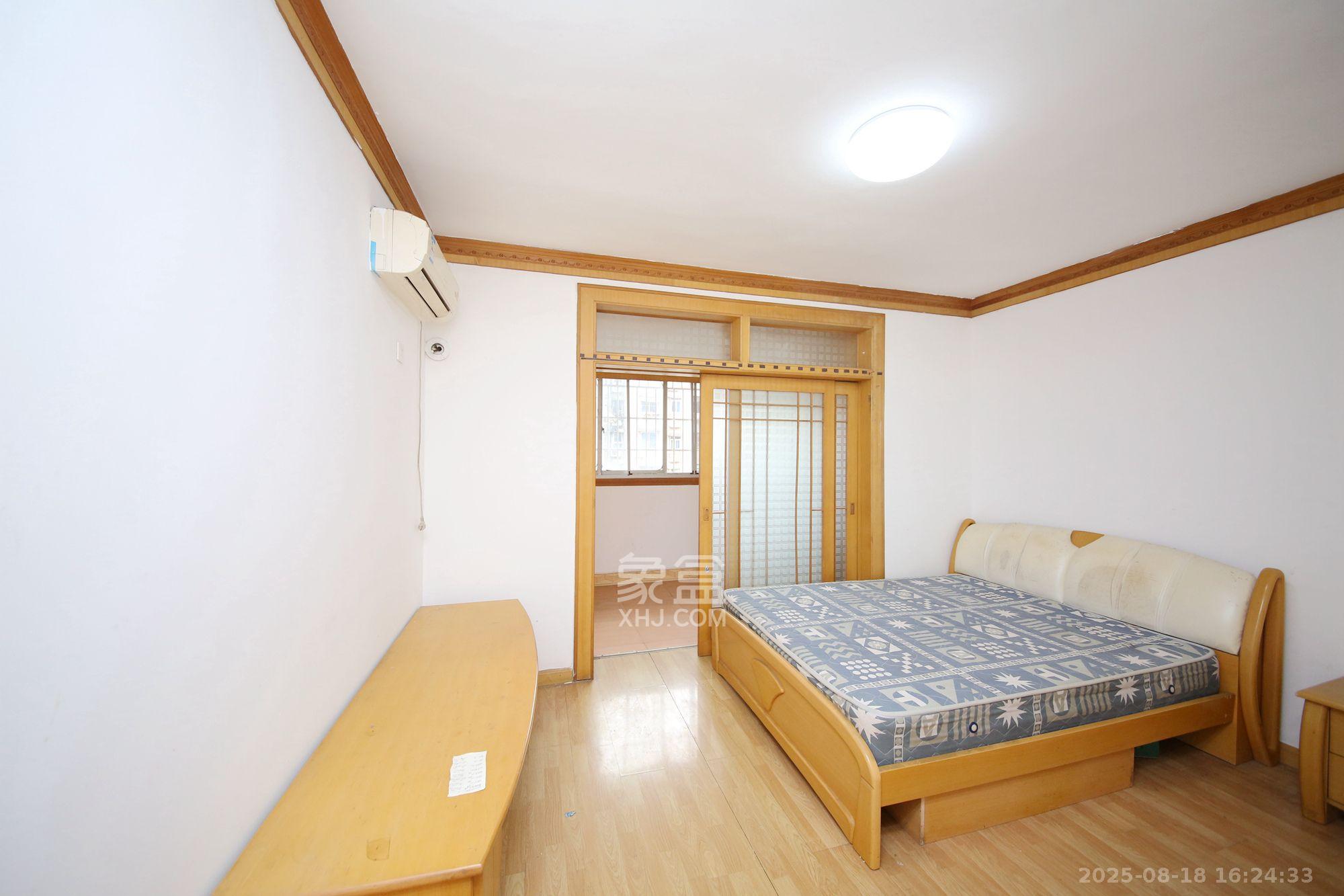 金泰小区 3室2厅1卫 1800.0元/月 金泰小区 3室2厅1卫 1800.0元/月室内图