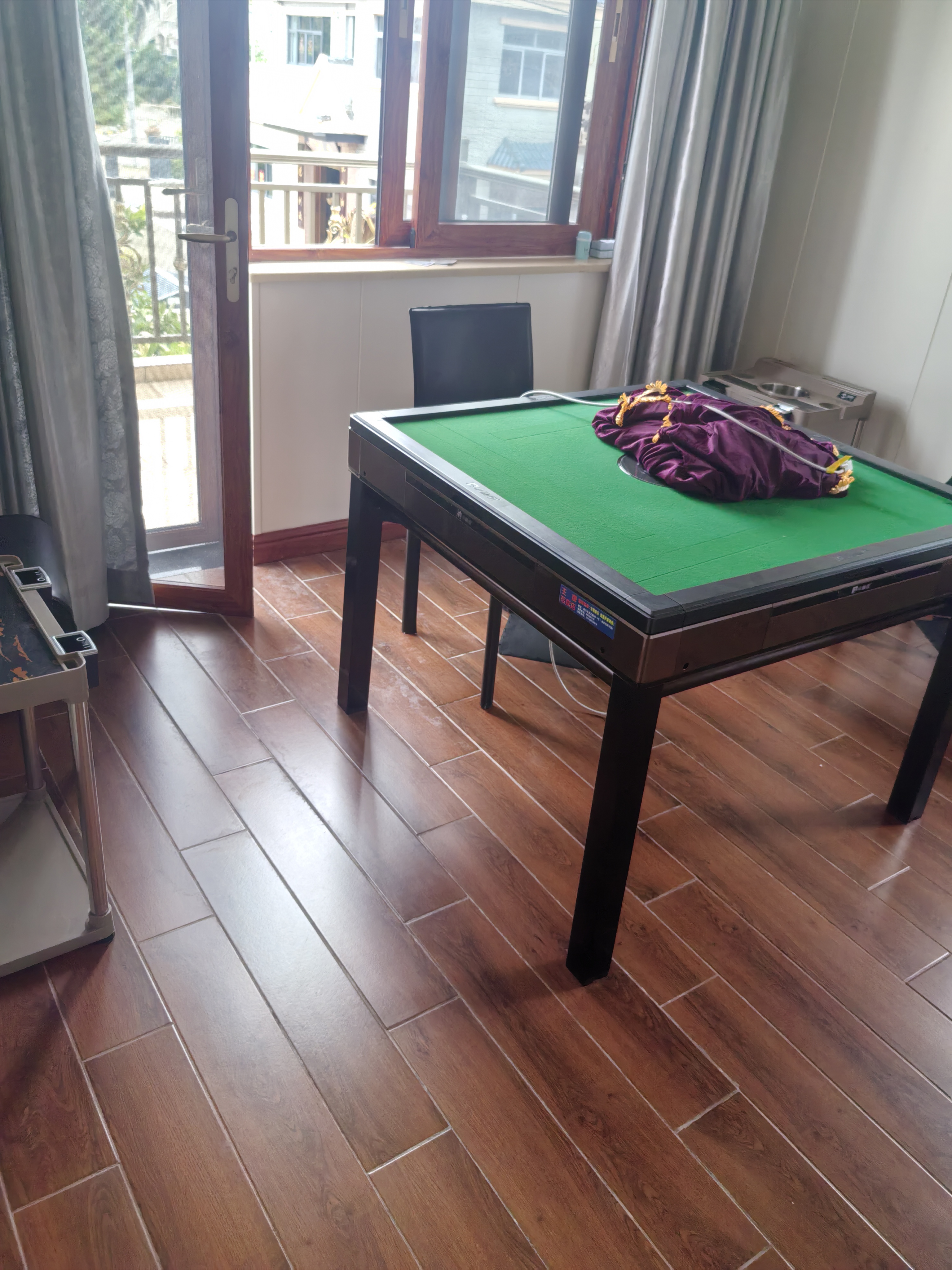 西湾别墅 8室3厅2卫 20000.0元/月 西湾别墅 8室3厅2卫 20000.0元/月室内图