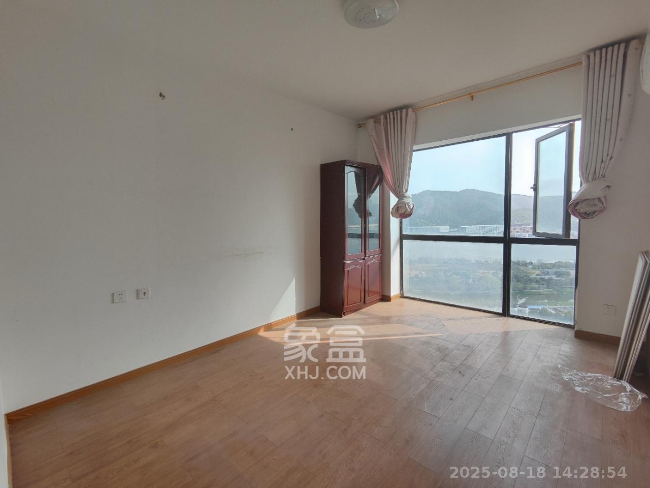 达美D6区  3室2厅1卫    2600.0元/月 达美D6区  3室2厅1卫    2600.0元/月