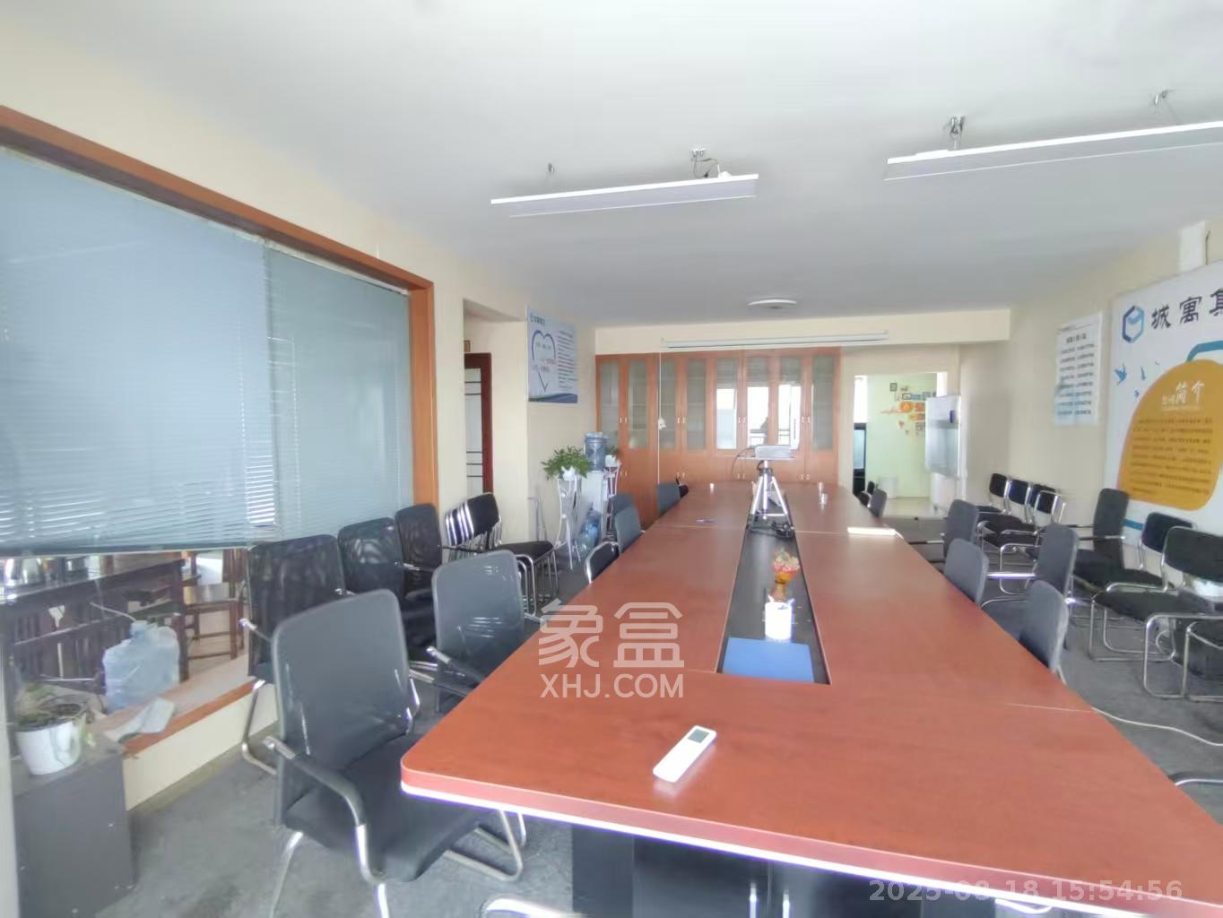 高桥现代商贸城  4室2厅2卫    4000.0元/月室内图