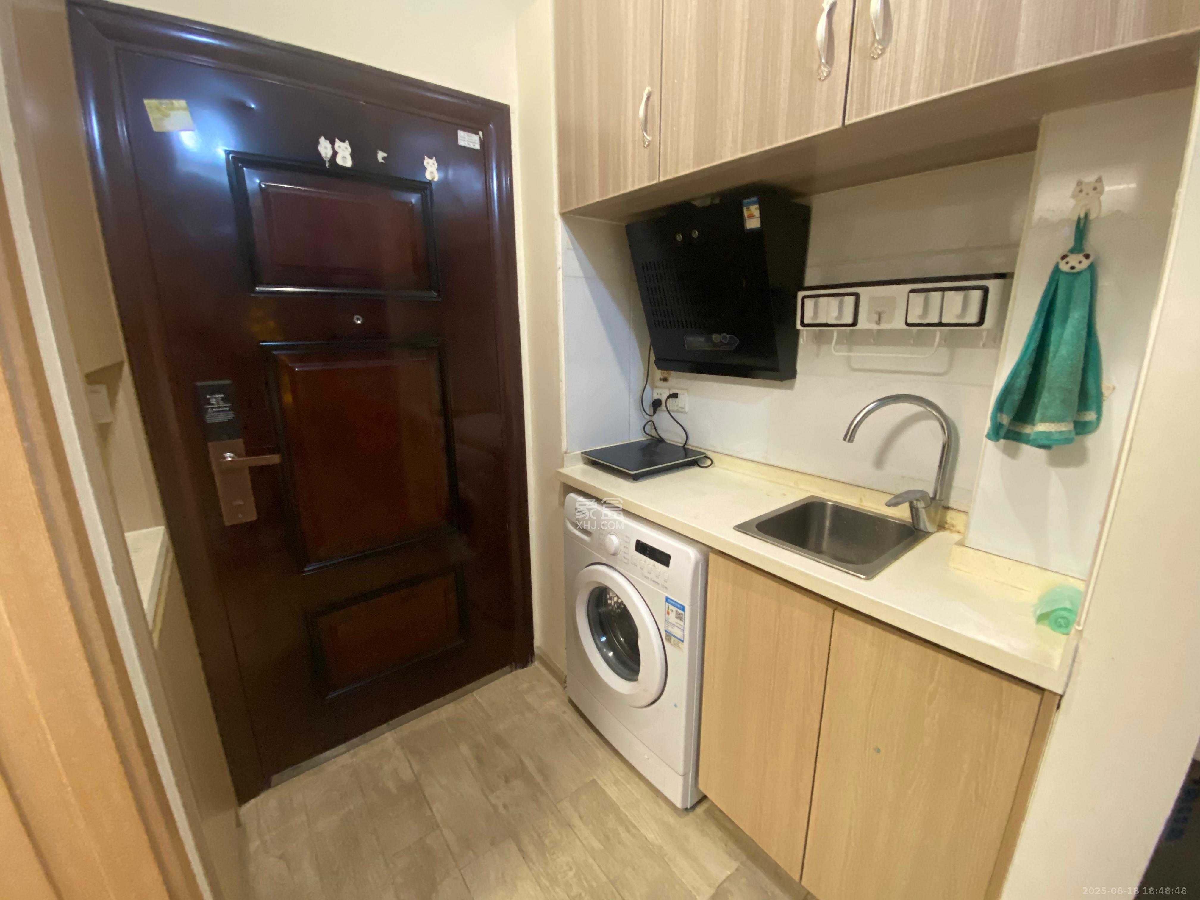 兰亭湾畔 1室1厅1卫 1100.0元/月 兰亭湾畔 1室1厅1卫 1100.0元/月室内图