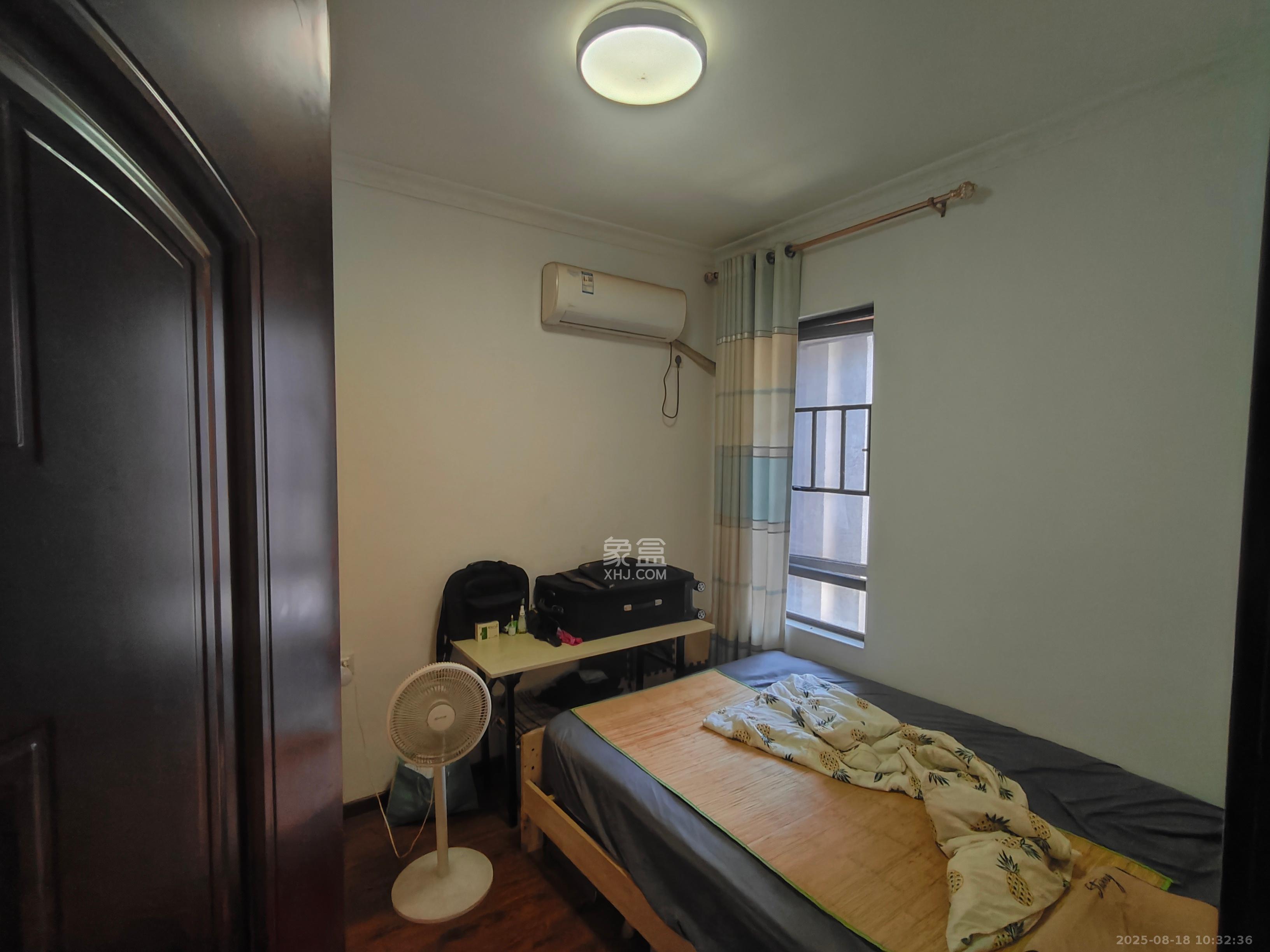 阳光城尚东湾青云苑  3室2厅1卫    2400.0元/月室内图