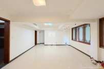 华天大酒店宿舍楼  3室2厅1卫    75.0万 华天大酒店宿舍楼  3室2厅1卫    75.0万