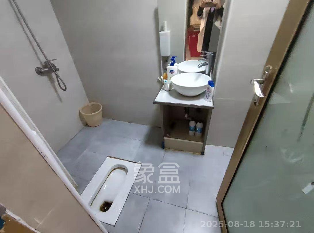 乐尚城 1室1厅1卫 1200.0元/月 乐尚城 1室1厅1卫 1200.0元/月室内图