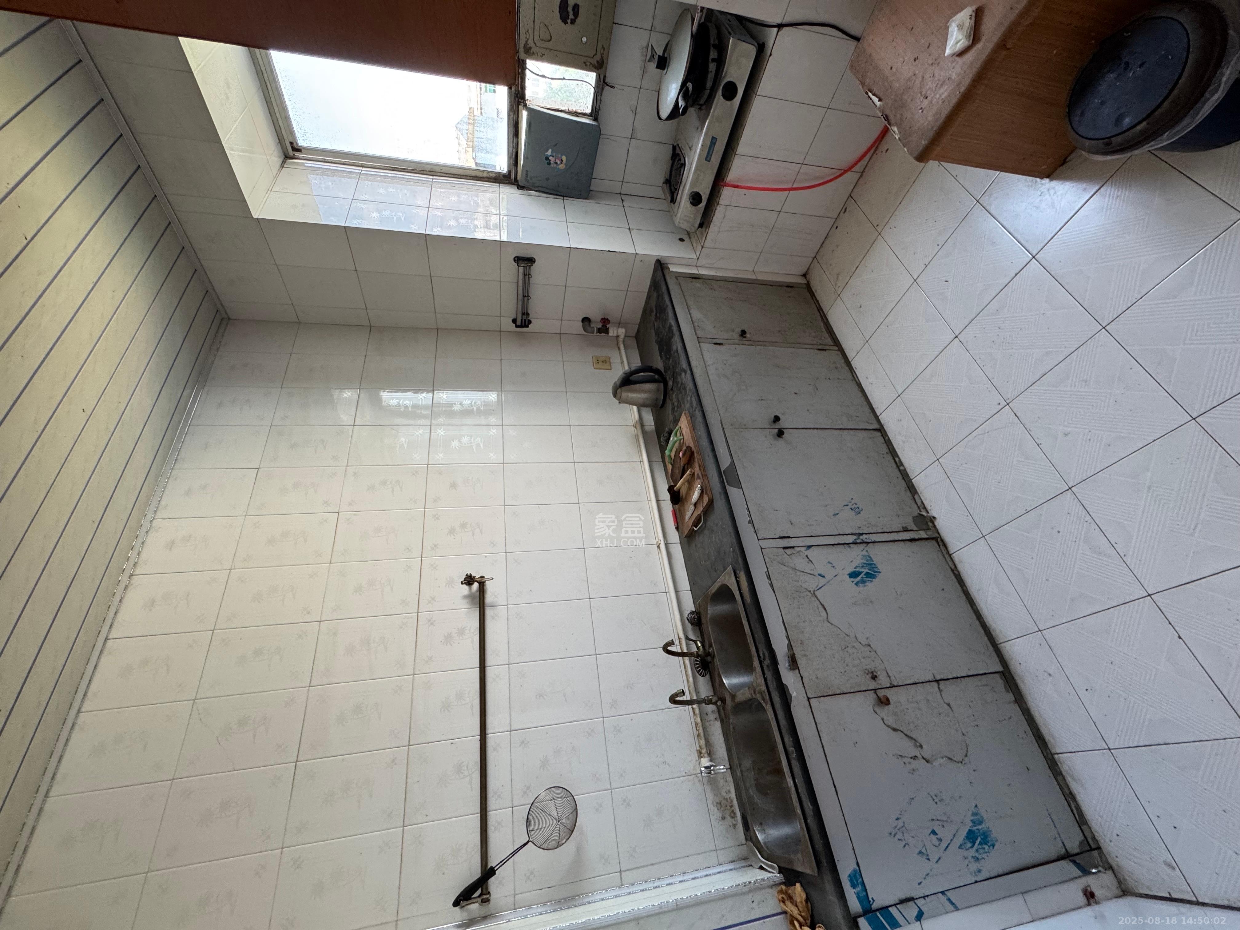 中南村(一二三村) 2室1厅0卫 800.0元/月 中南村(一二三村) 2室1厅0卫 800.0元/月室内图