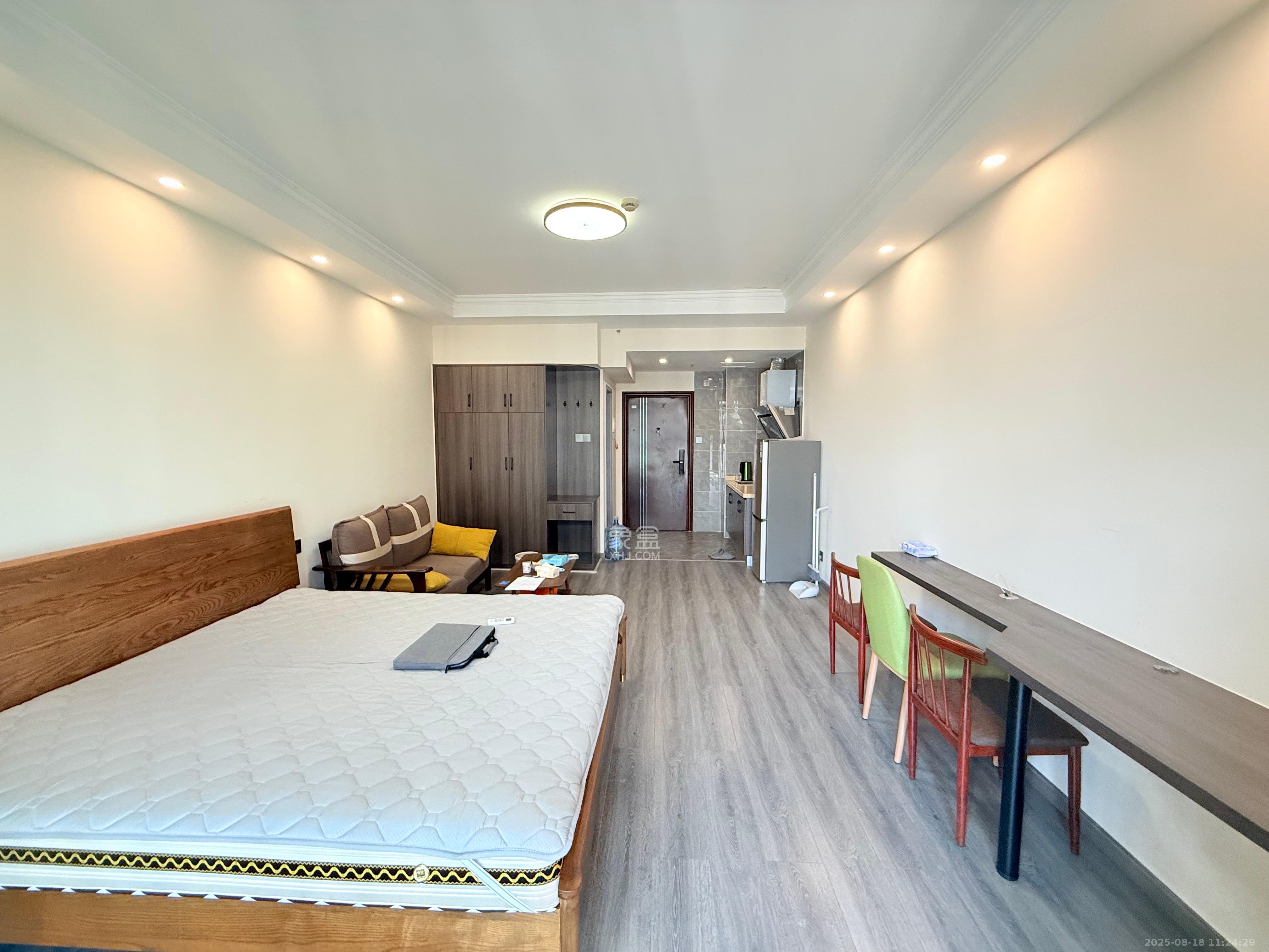 星城映象  1室1厅1卫    1600.0元/月室内图