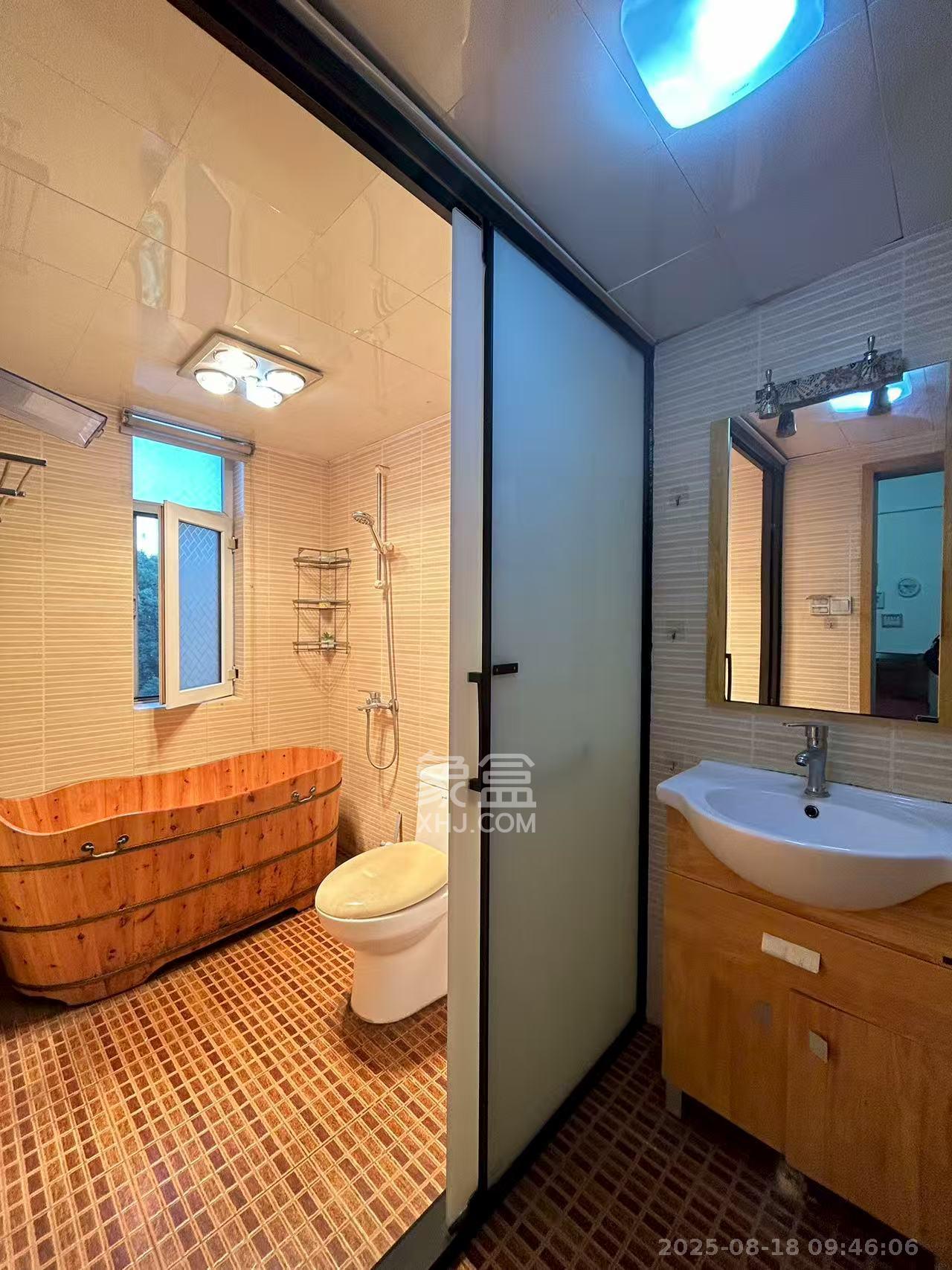 红区抽屉  3室2厅2卫    2800.0元/月室内图