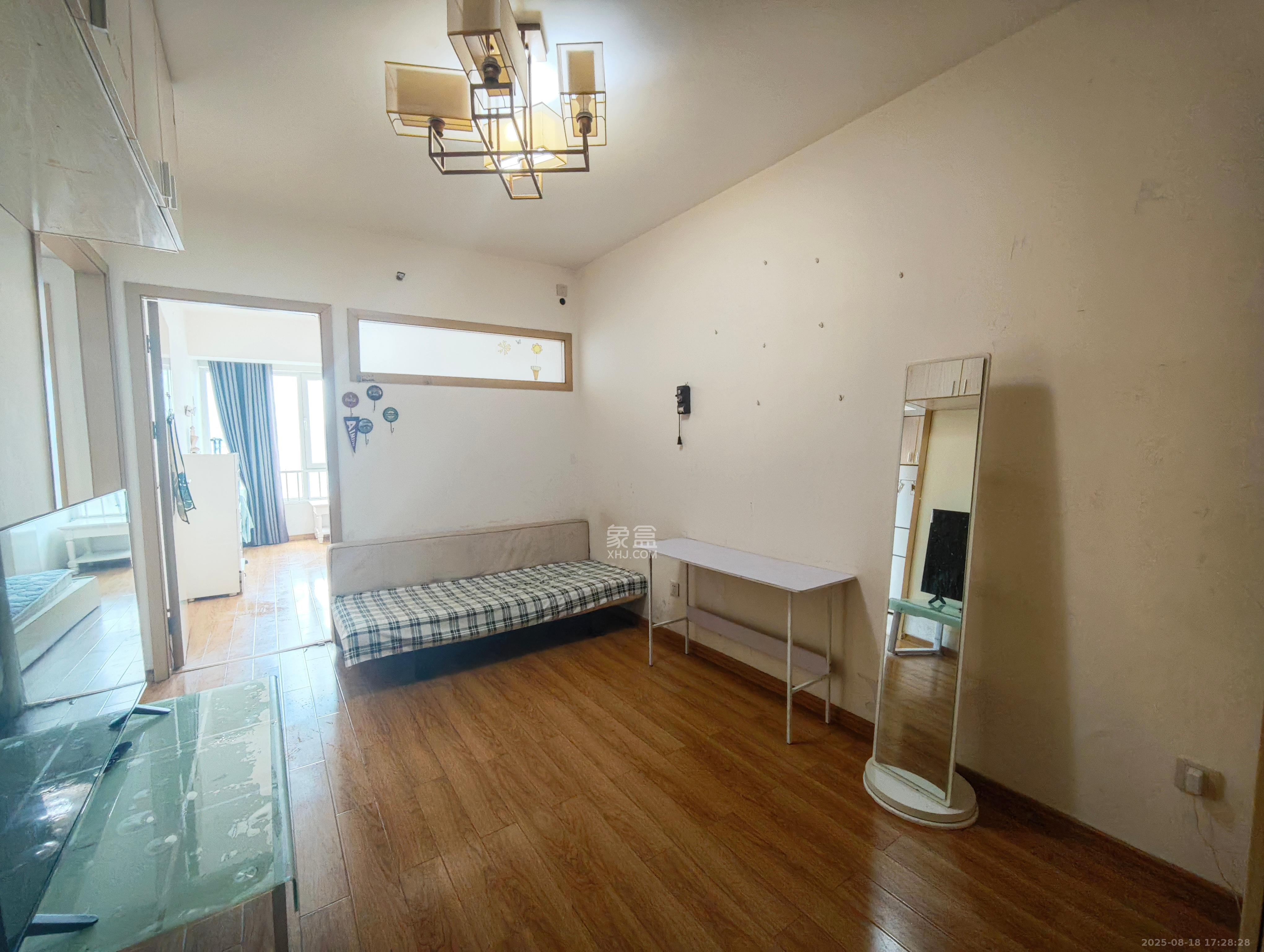 北辰三角洲E3区  1室1厅1卫   2200.00元/月
