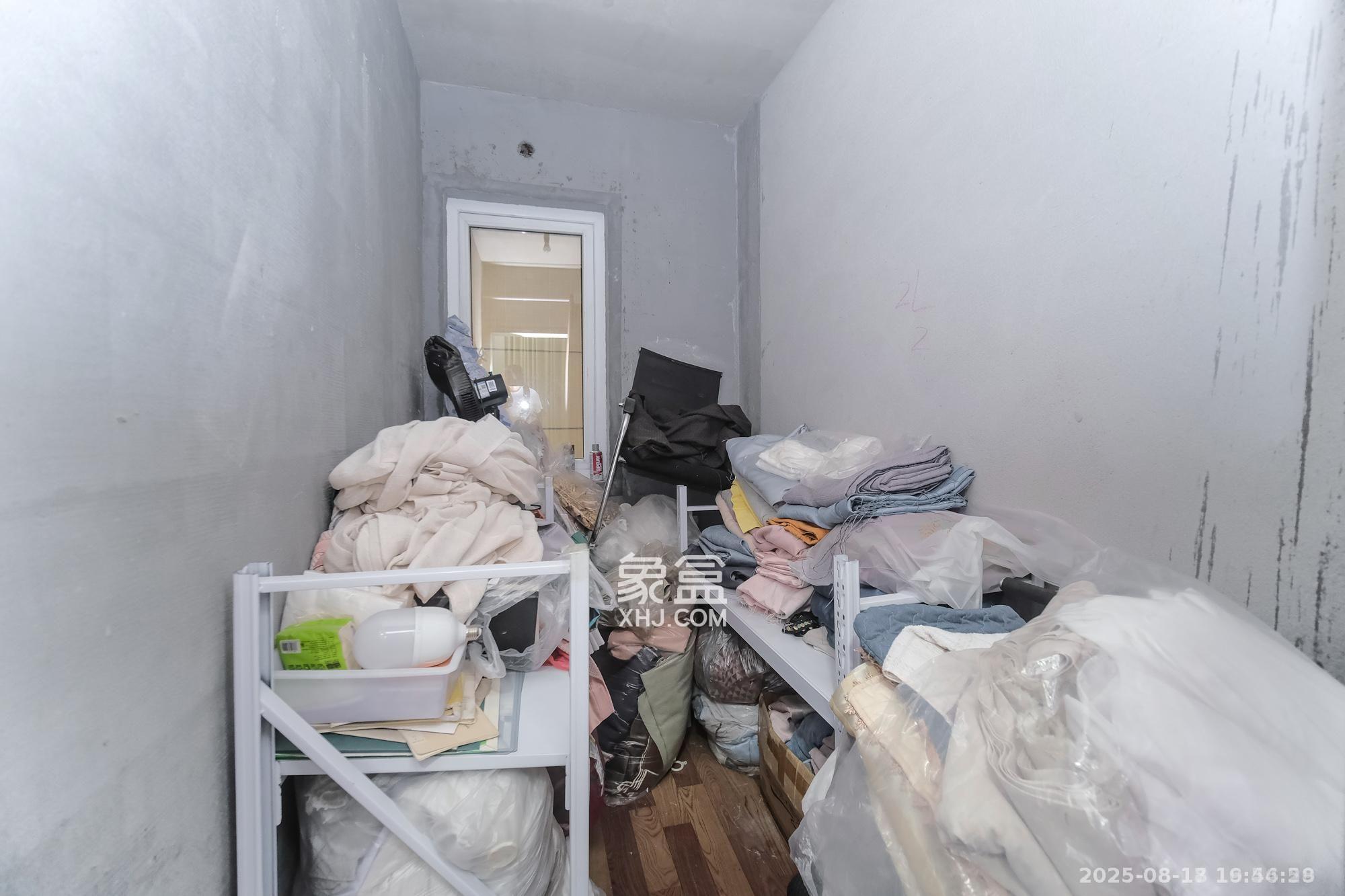 保利香槟国际  3室1厅1卫    500.0元/月 保利香槟国际  3室1厅1卫    500.0元/月室内图