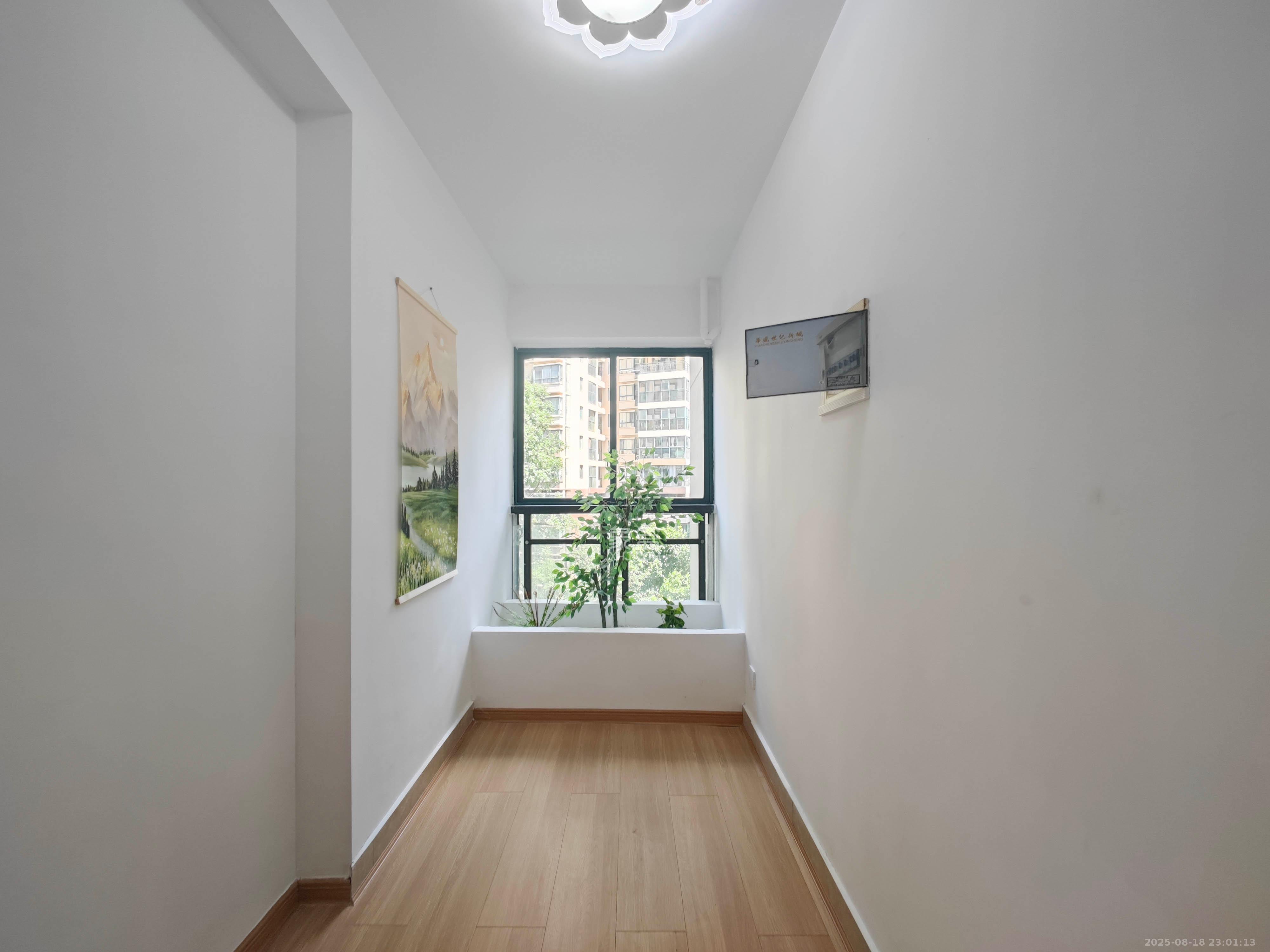 华盛世纪新城  4室1厅2卫    96.0万 华盛世纪新城  4室1厅2卫    96.0万其他