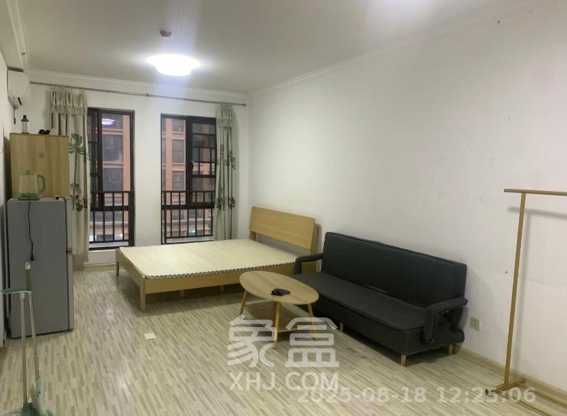 鑫远和城(一、二期) 1室1厅1卫 1100.0元/月 鑫远和城(一、二期) 1室1厅1卫 1100.0元/月室内图