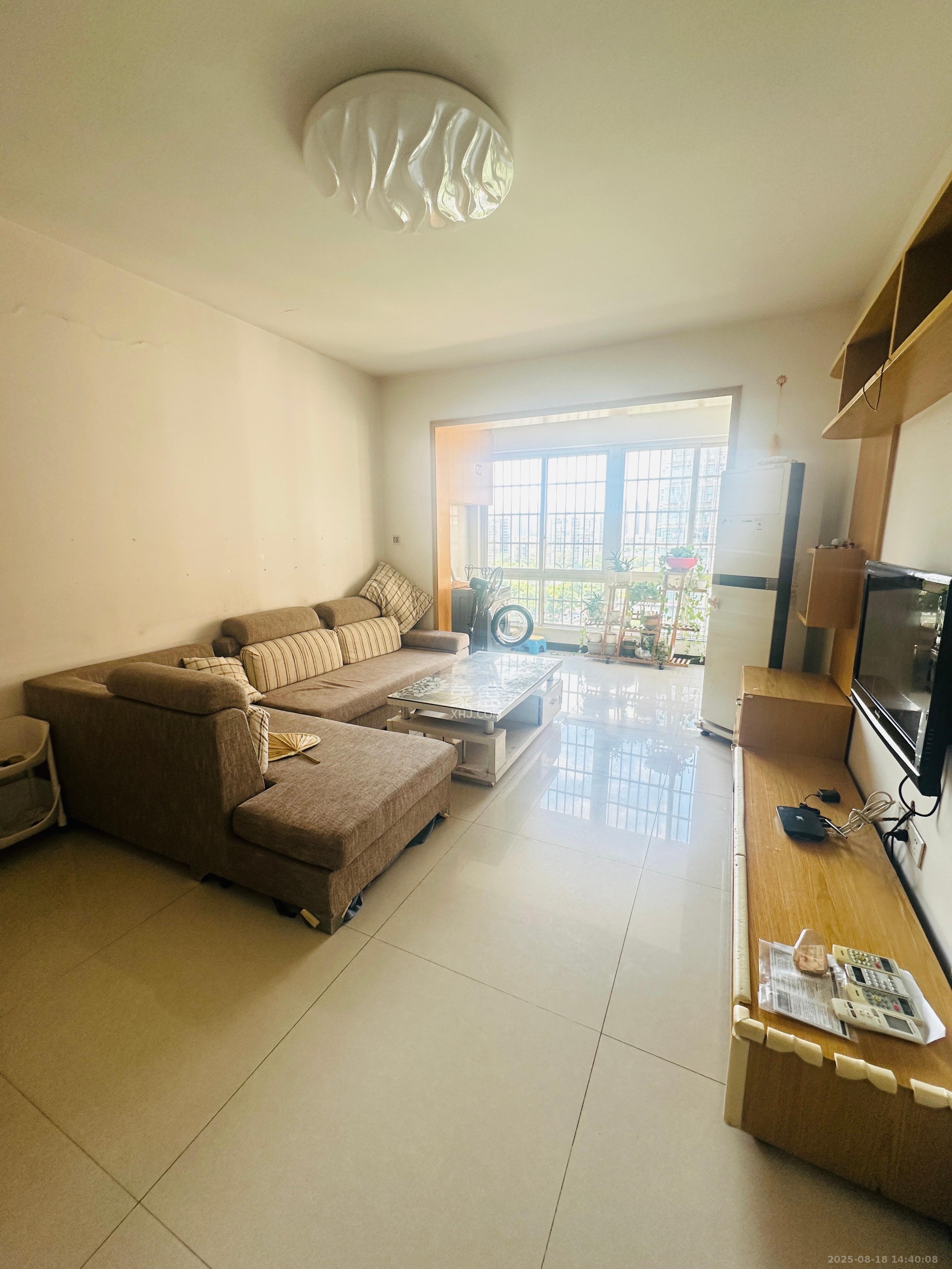 东门尚苑 3室2厅1卫 1500.0元/月 东门尚苑 3室2厅1卫 1500.0元/月室内图