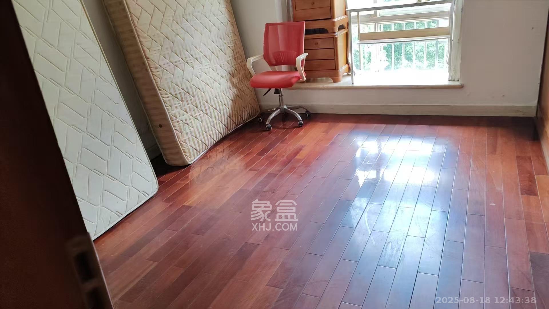 滨江美寓(滨江丽园)  4室2厅2卫    3000.0元/月 滨江美寓(滨江丽园)  4室2厅2卫    3000.0元/月室内图