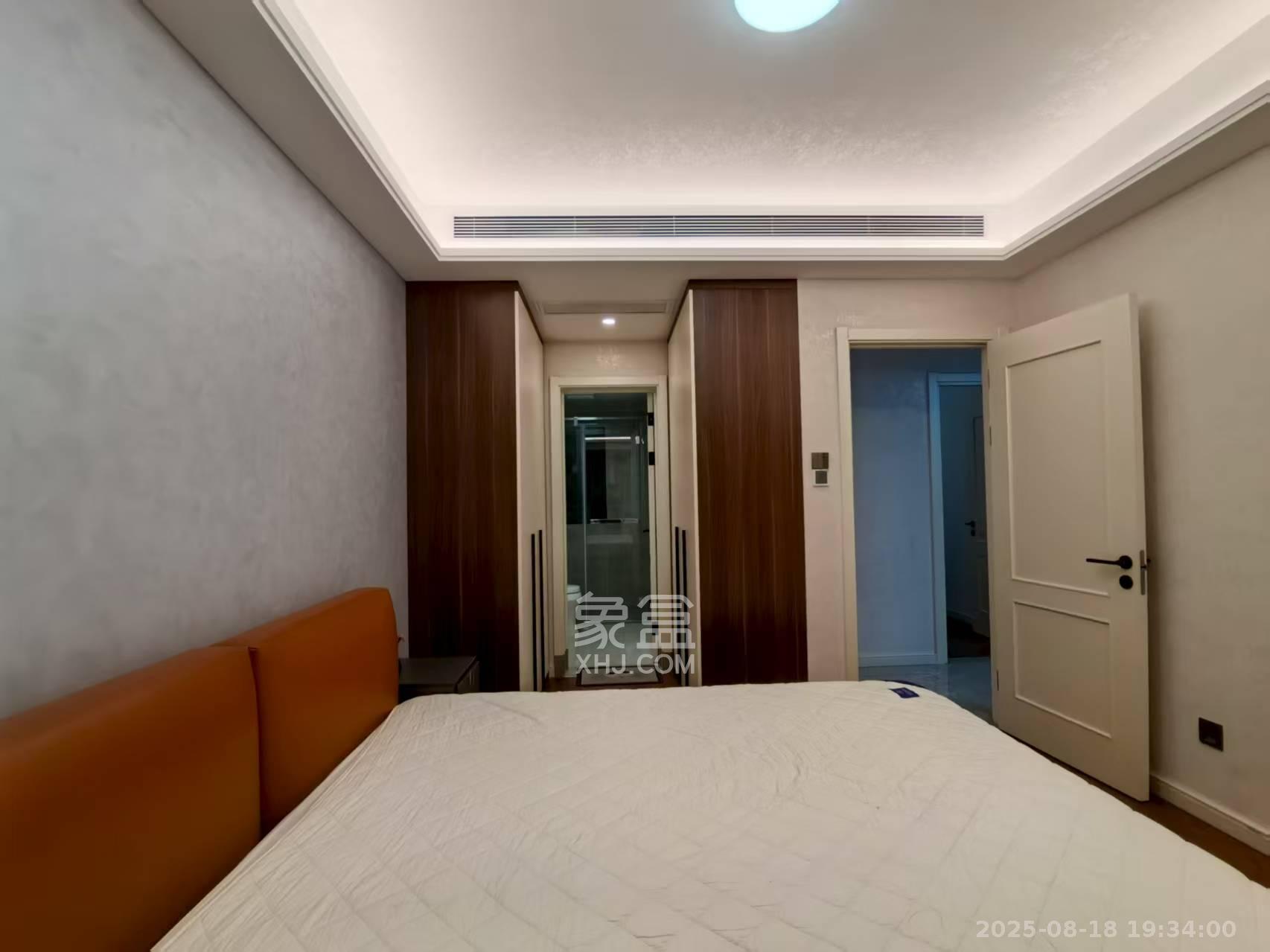 万科金色梦想B区  4室2厅2卫    3600.0元/月 万科金色梦想B区  4室2厅2卫    3600.0元/月室内图