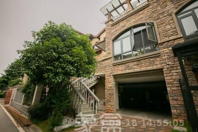 堤亚纳湾（深业沙河城）  4室2厅2卫    7000.0元/月室内图