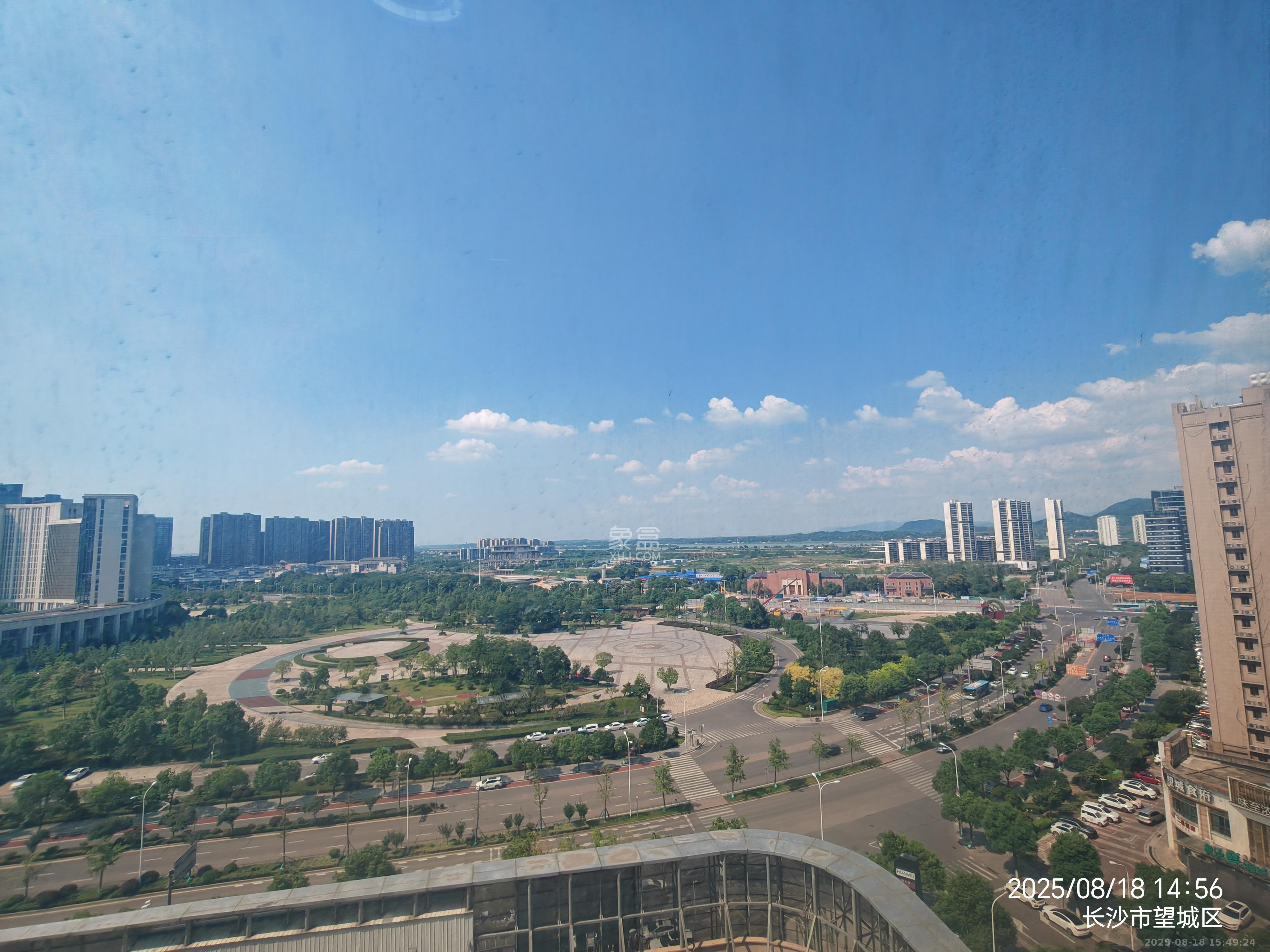 正荣财富中心 1室1厅1卫 1300.0元/月 正荣财富中心 1室1厅1卫 1300.0元/月室内图