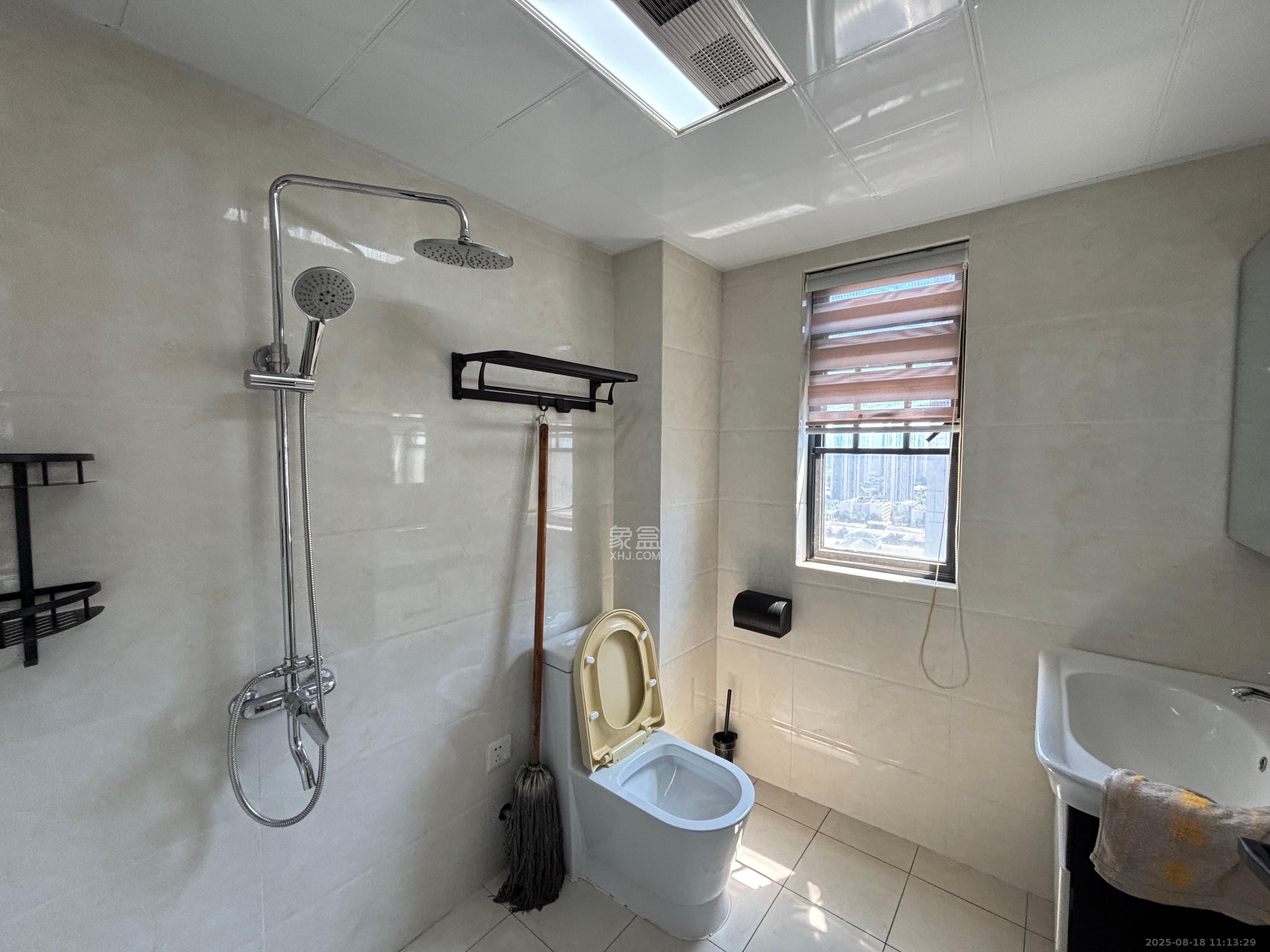 中国铁建梅溪青秀一期 4室2厅2卫 2800.0元/月 中国铁建梅溪青秀一期 4室2厅2卫 2800.0元/月室内图