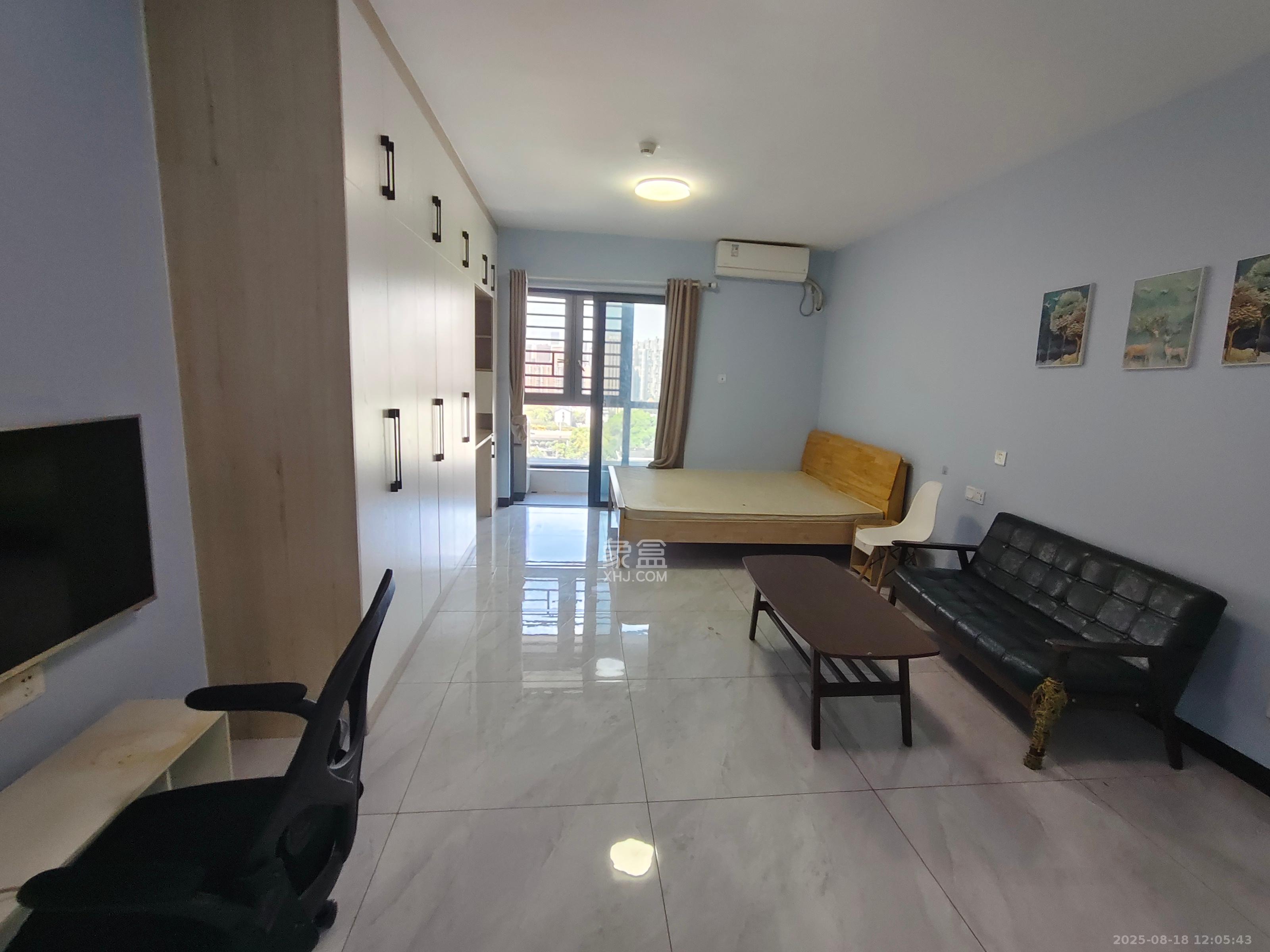 美林美寓  1室1厅1卫    1800.0元/月室内图