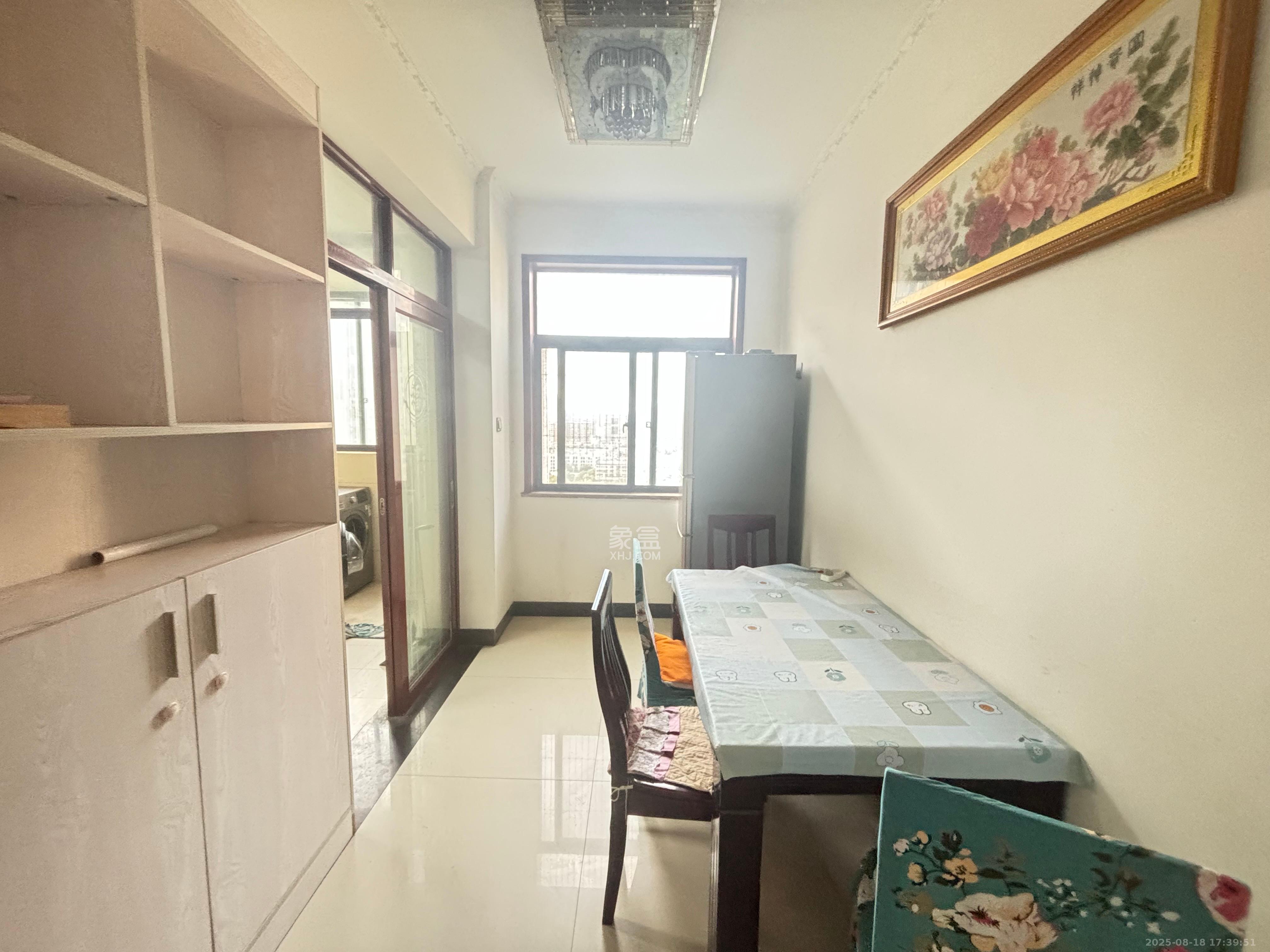 青园 3室2厅1卫 2400.0元/月 青园 3室2厅1卫 2400.0元/月室内图