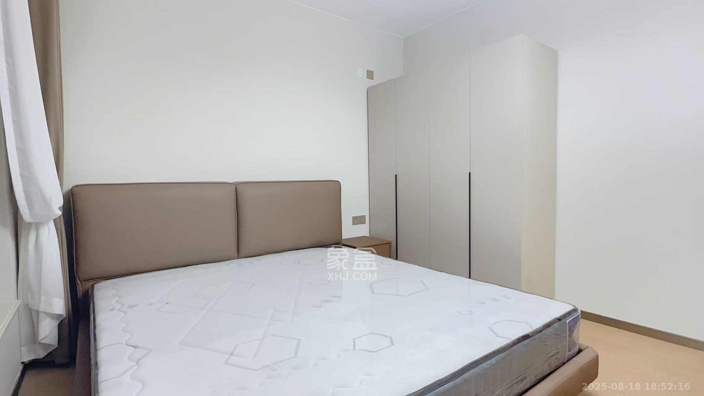时代倾城四期  1室0厅0卫   2200.00元/月室内图