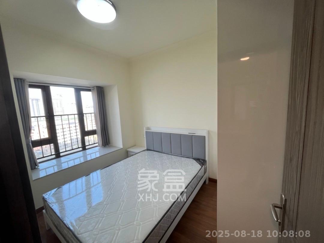 碧桂园翘楚棠  4室2厅2卫   3000.00元/月室内图